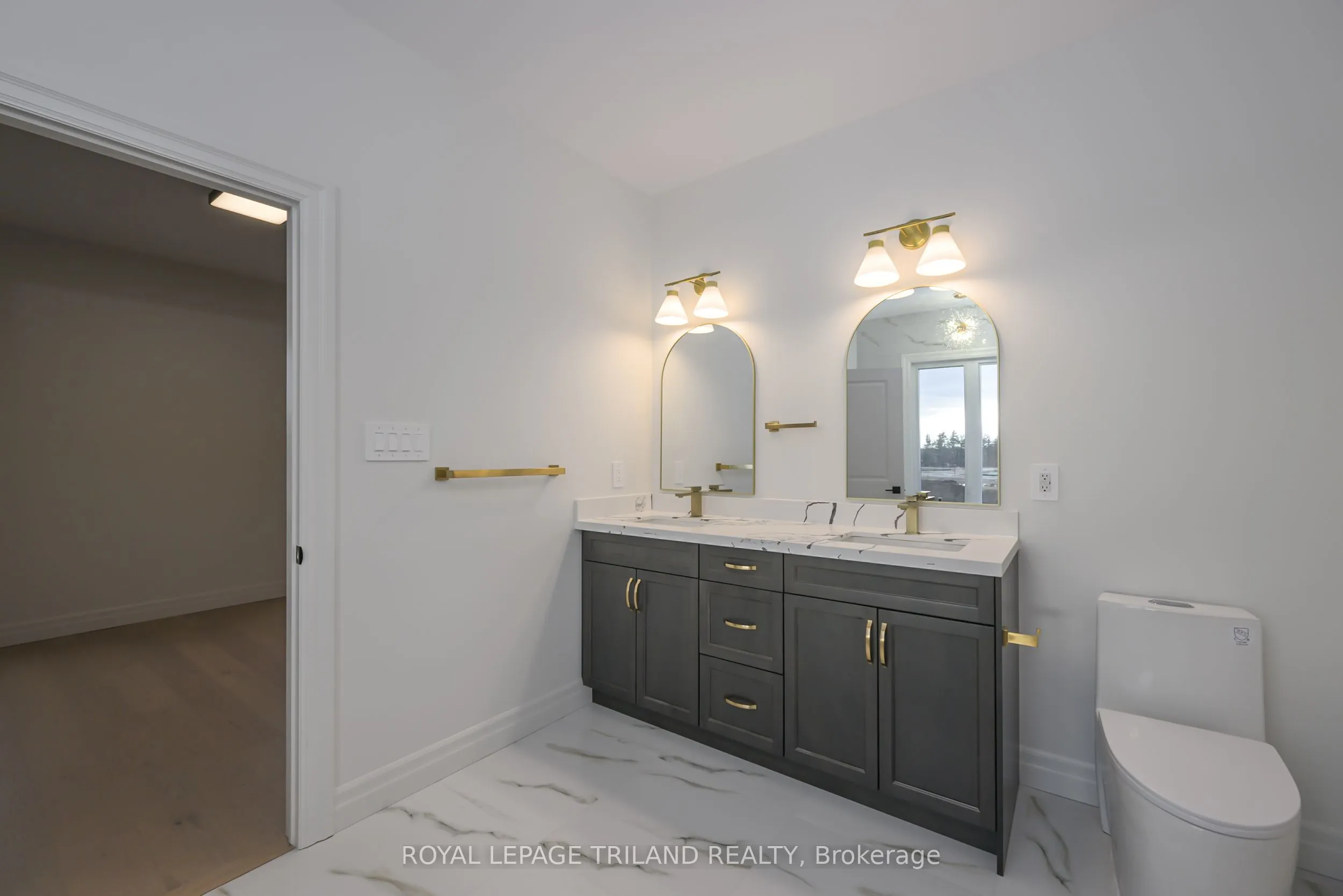 4211 LIBERTY Crossing