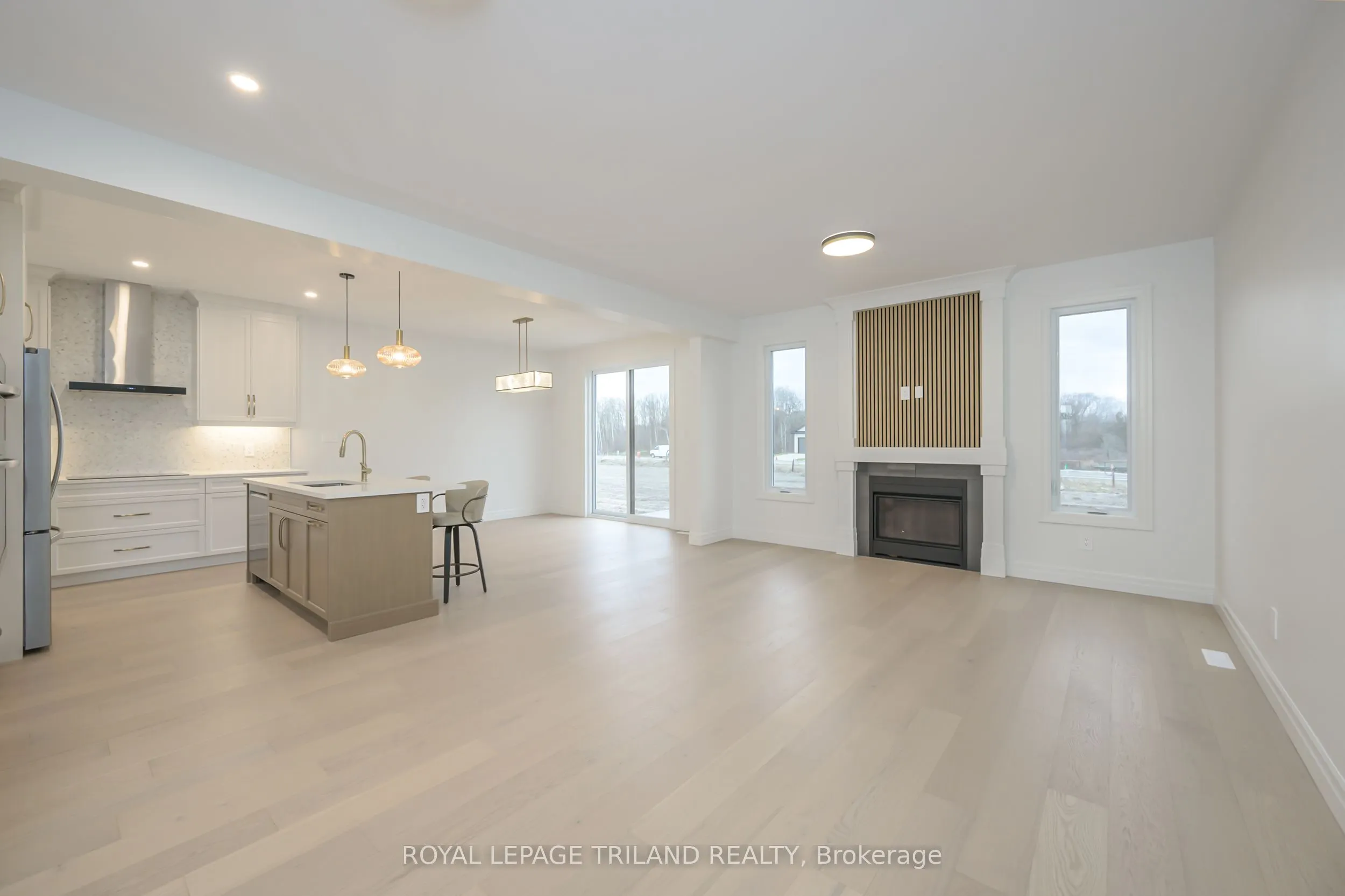 4211 LIBERTY Crossing