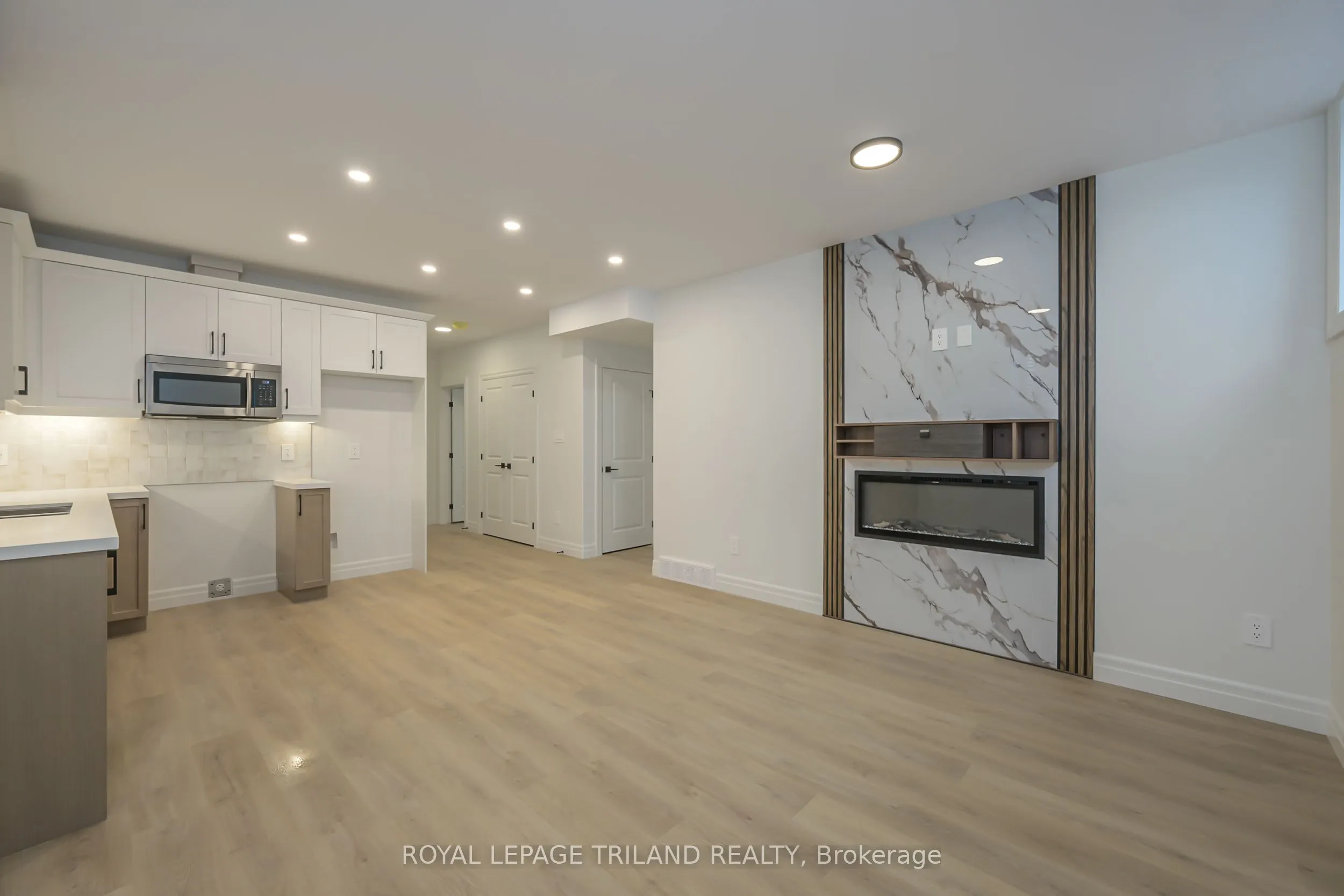 4211 LIBERTY Crossing