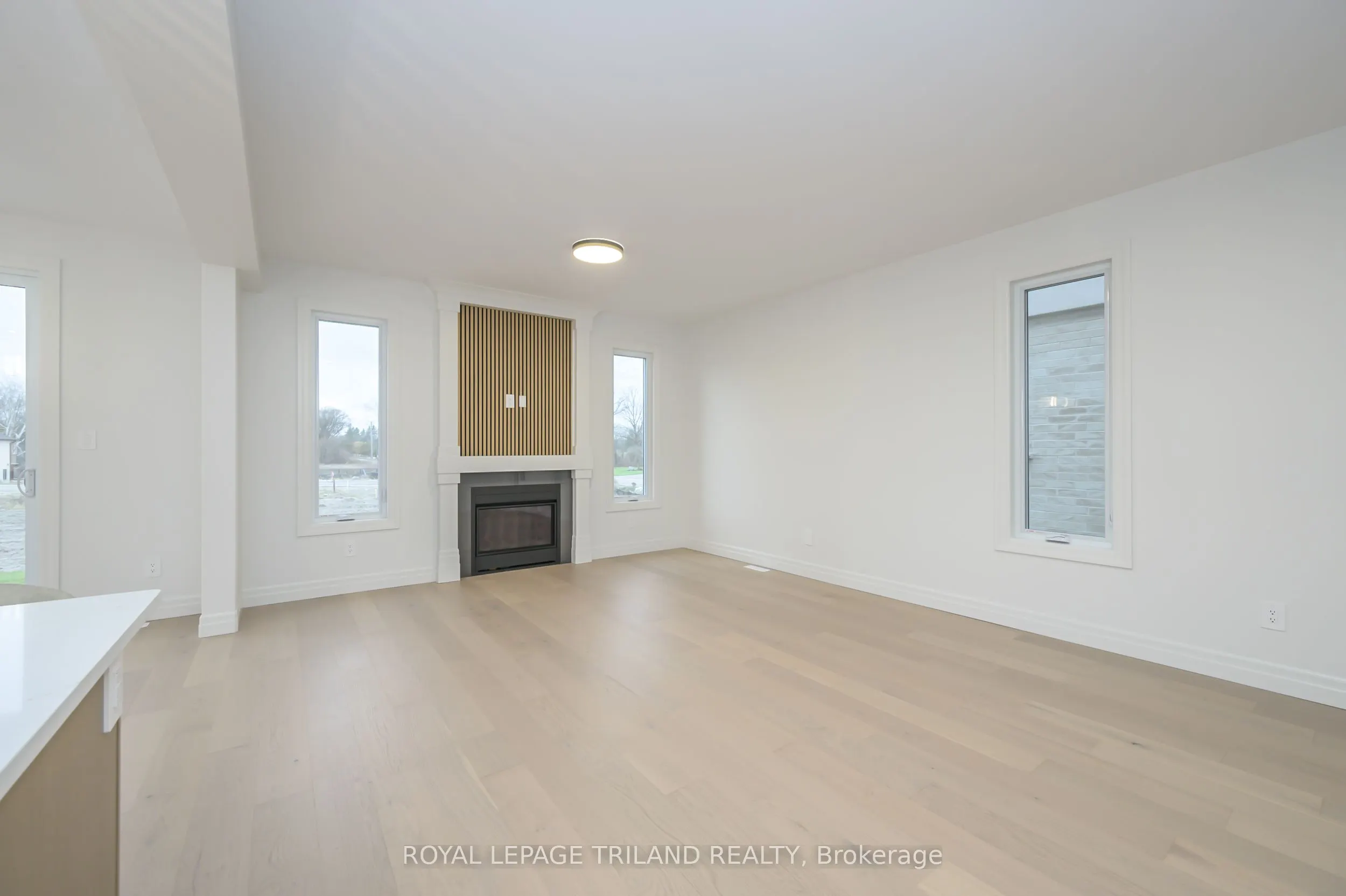 4211 LIBERTY Crossing