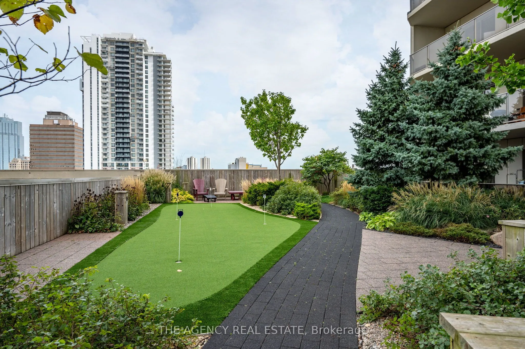 330 Ridout Street N, #803