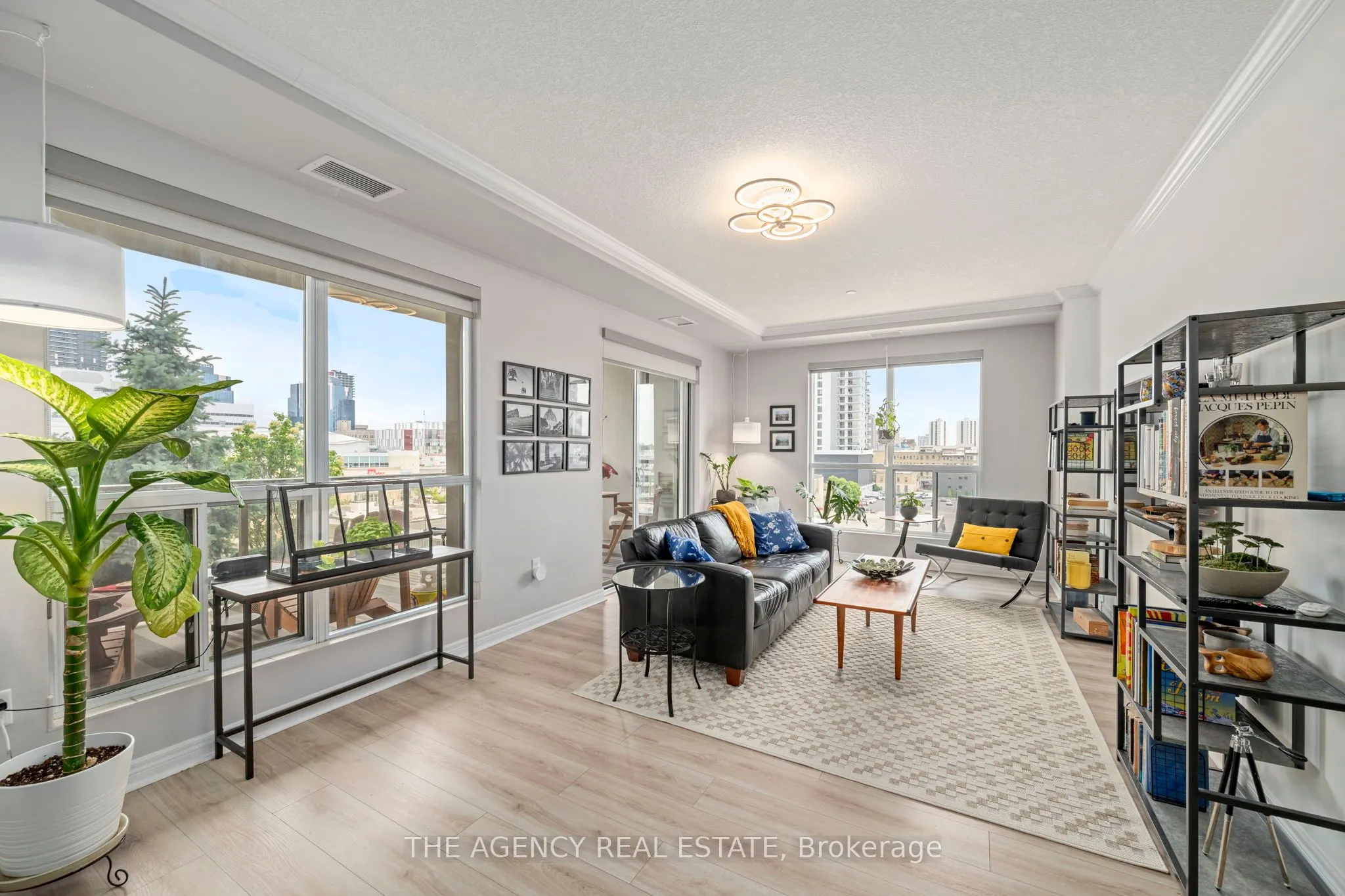 330 Ridout Street N, #803