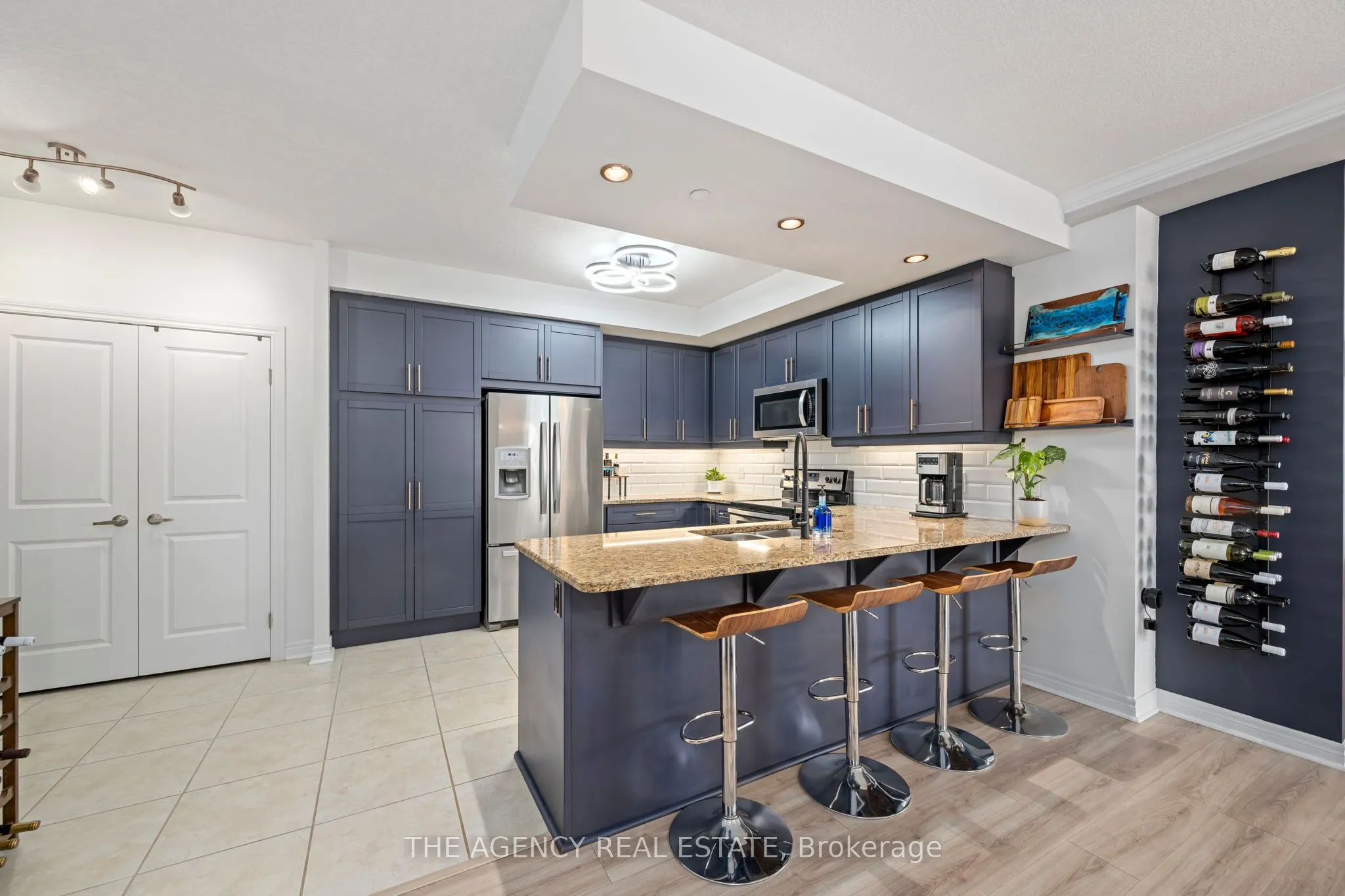 330 Ridout Street N, #803