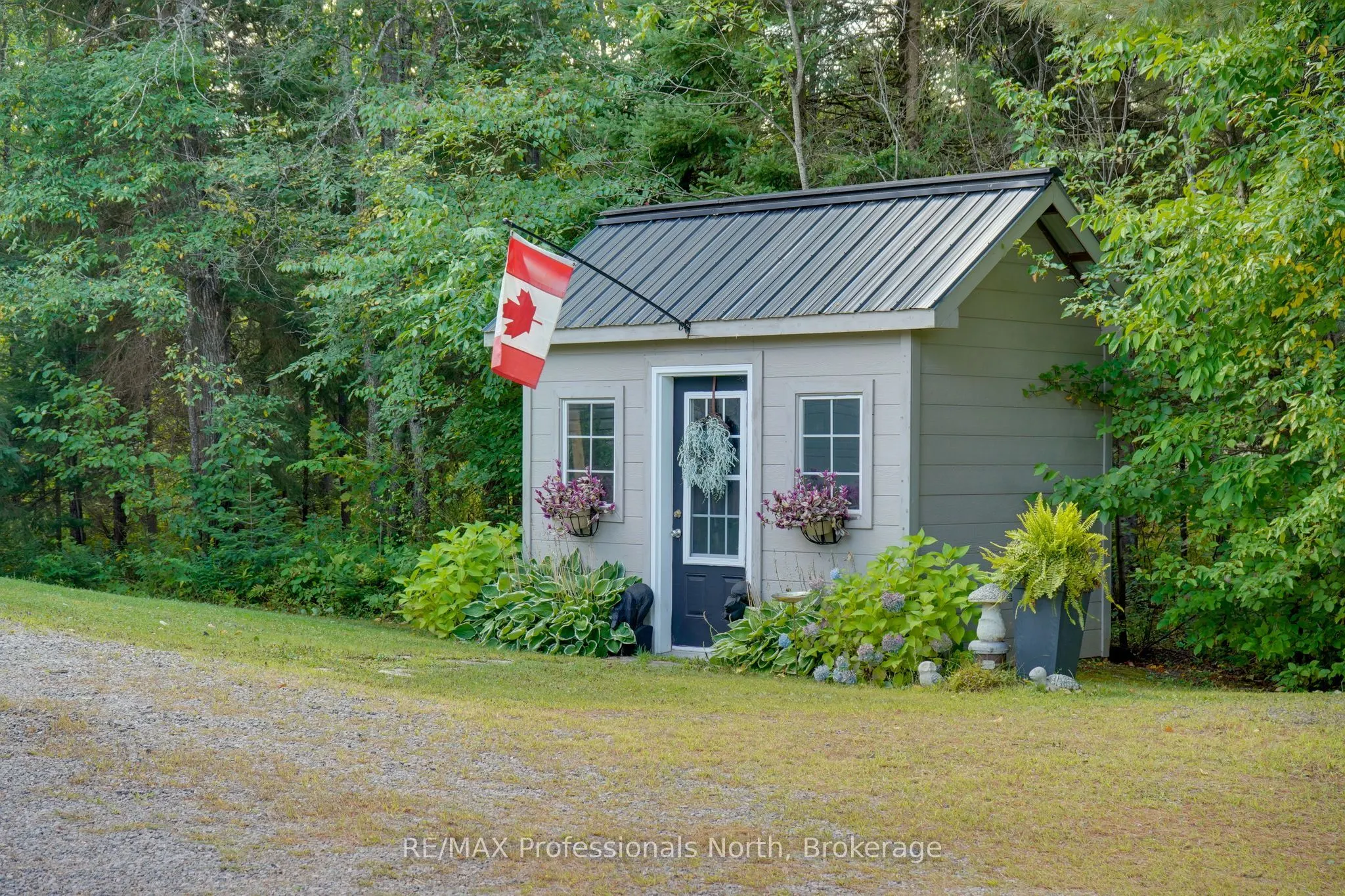 23 Thomas Crescent
