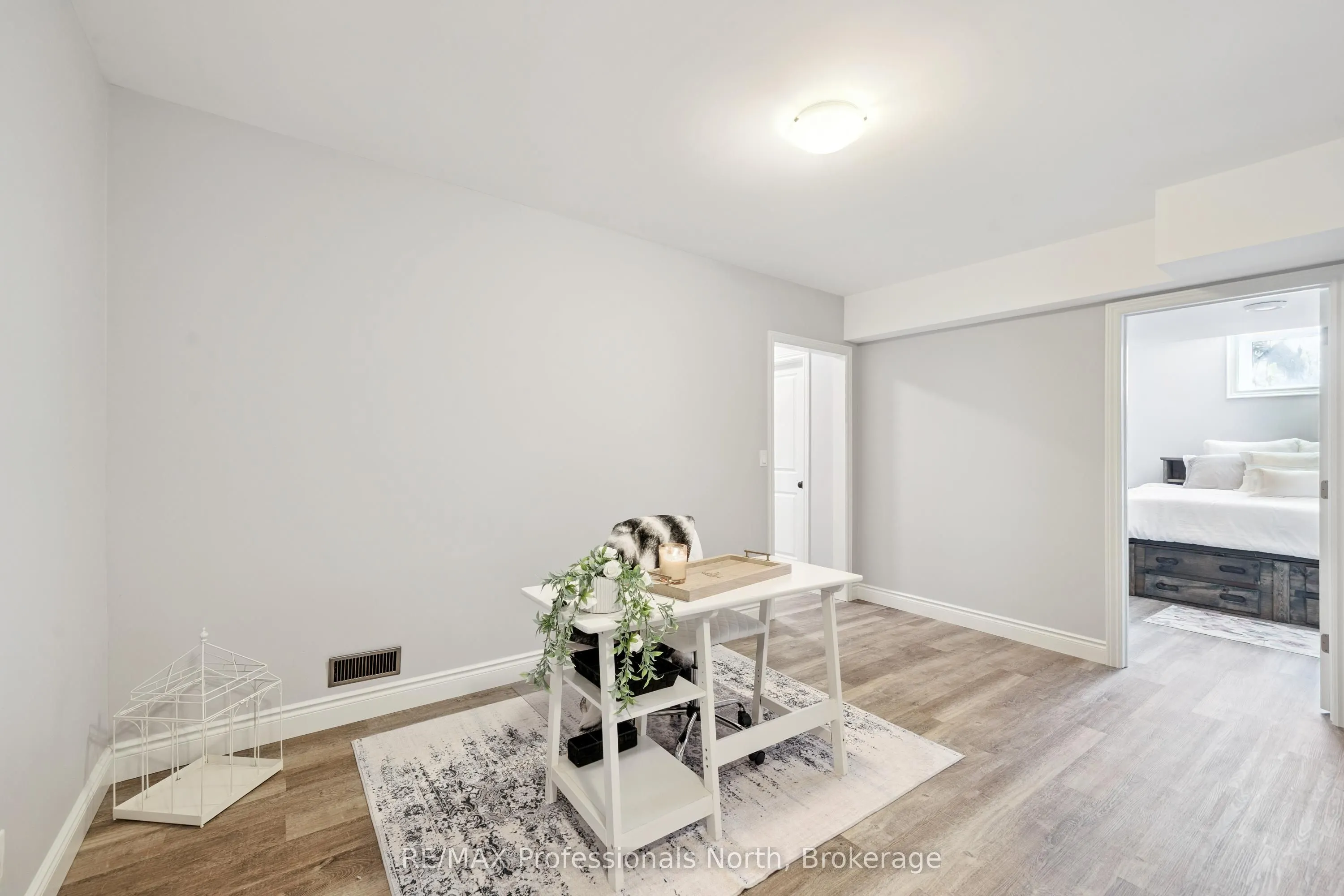 23 Thomas Crescent