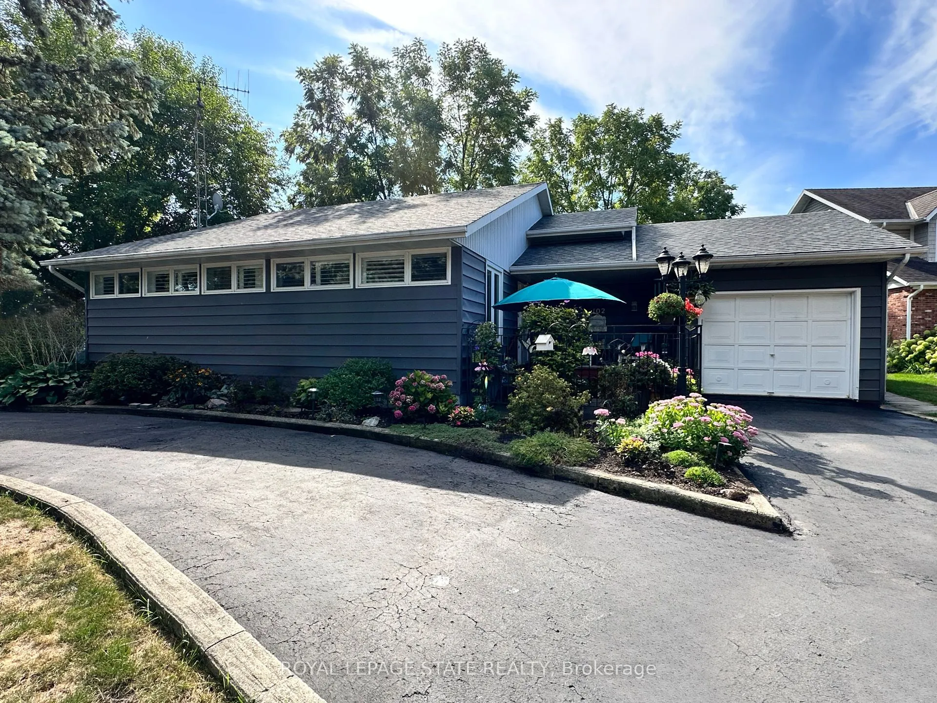 102 Jarrett Place