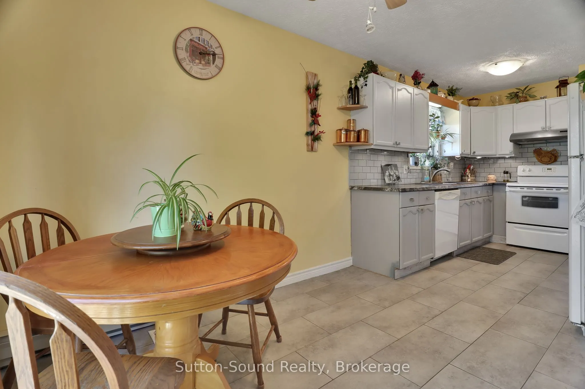 2770 4th Avenue W