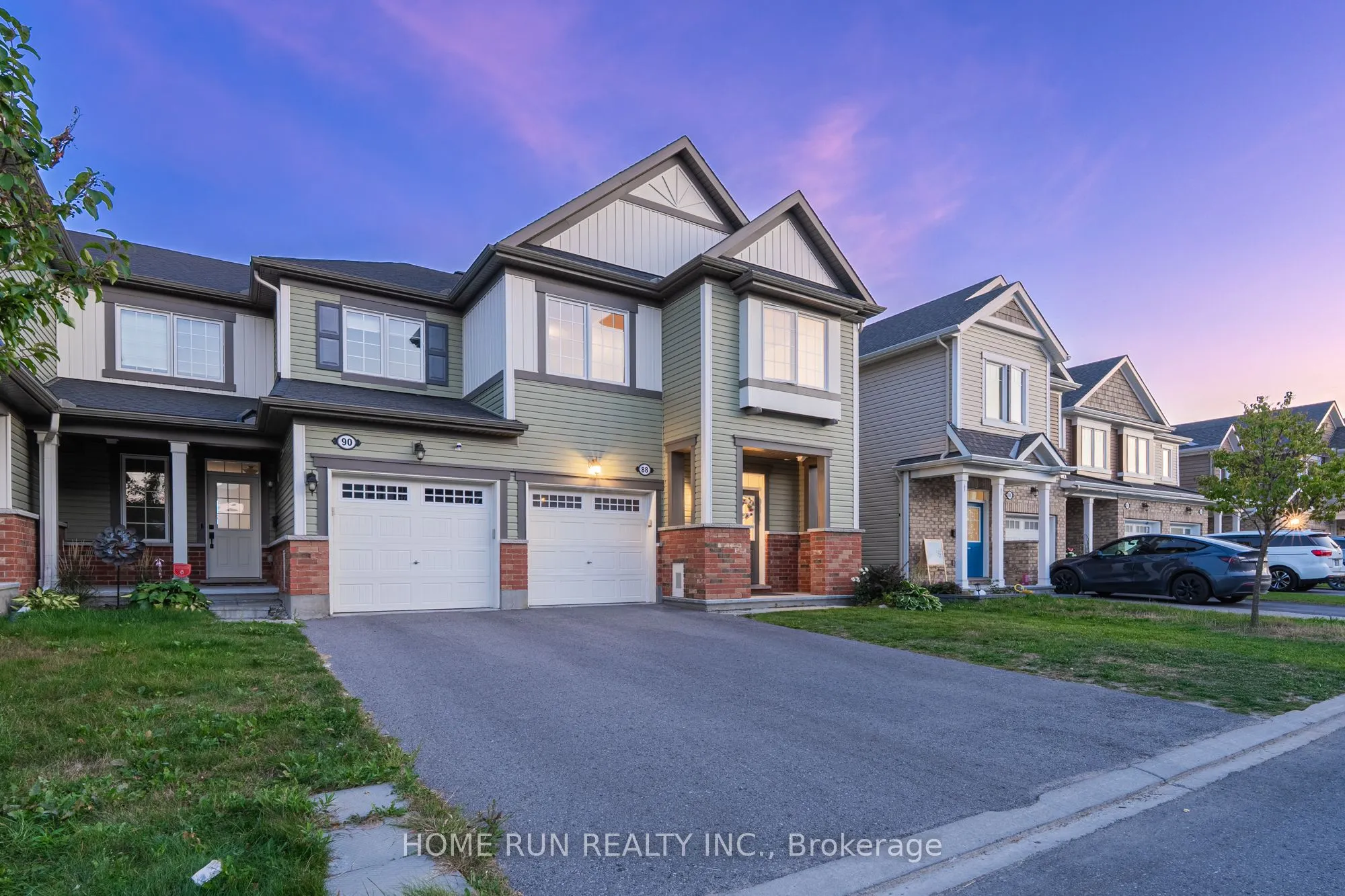 88 Buffalograss Crescent