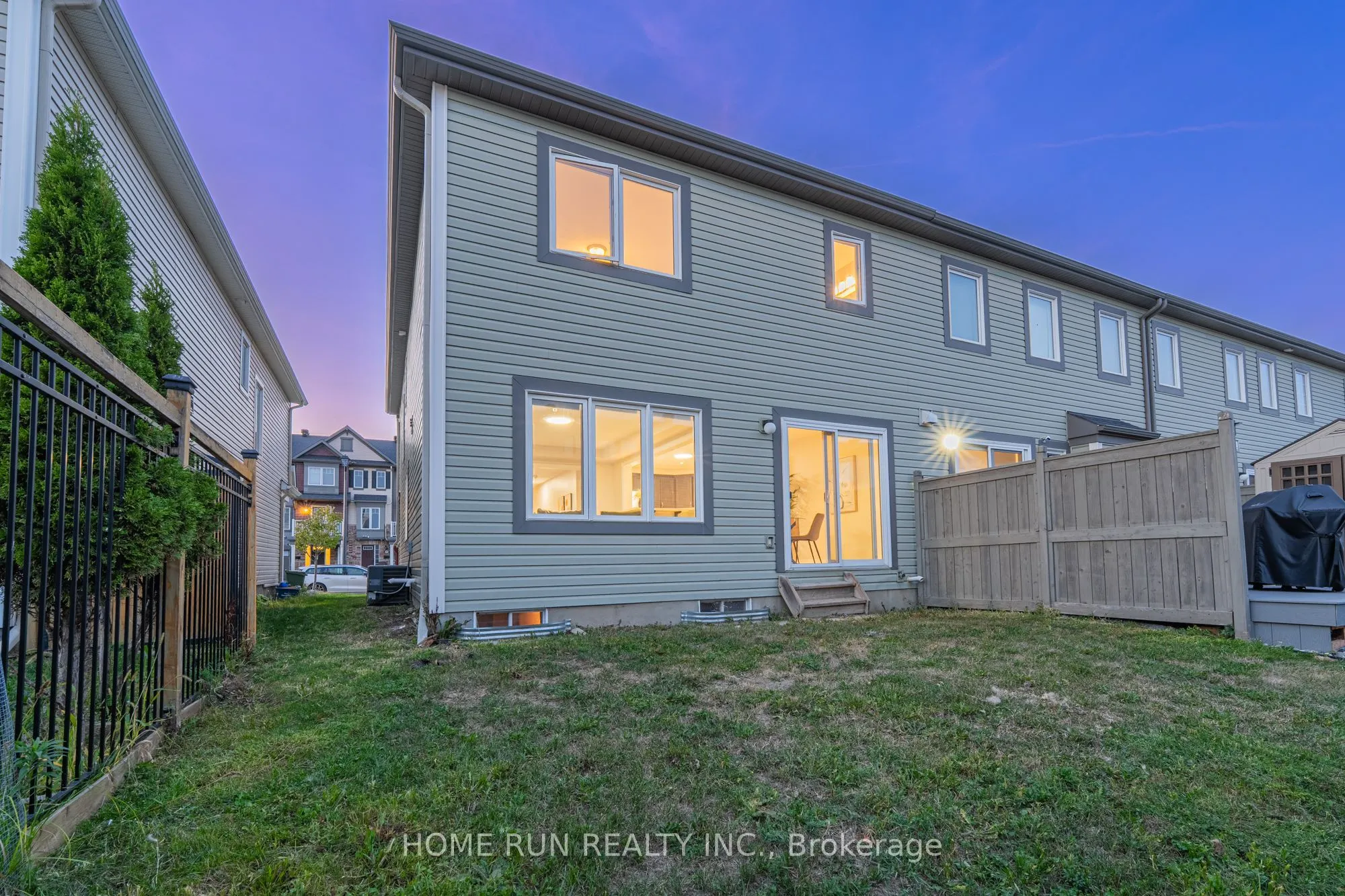 88 Buffalograss Crescent