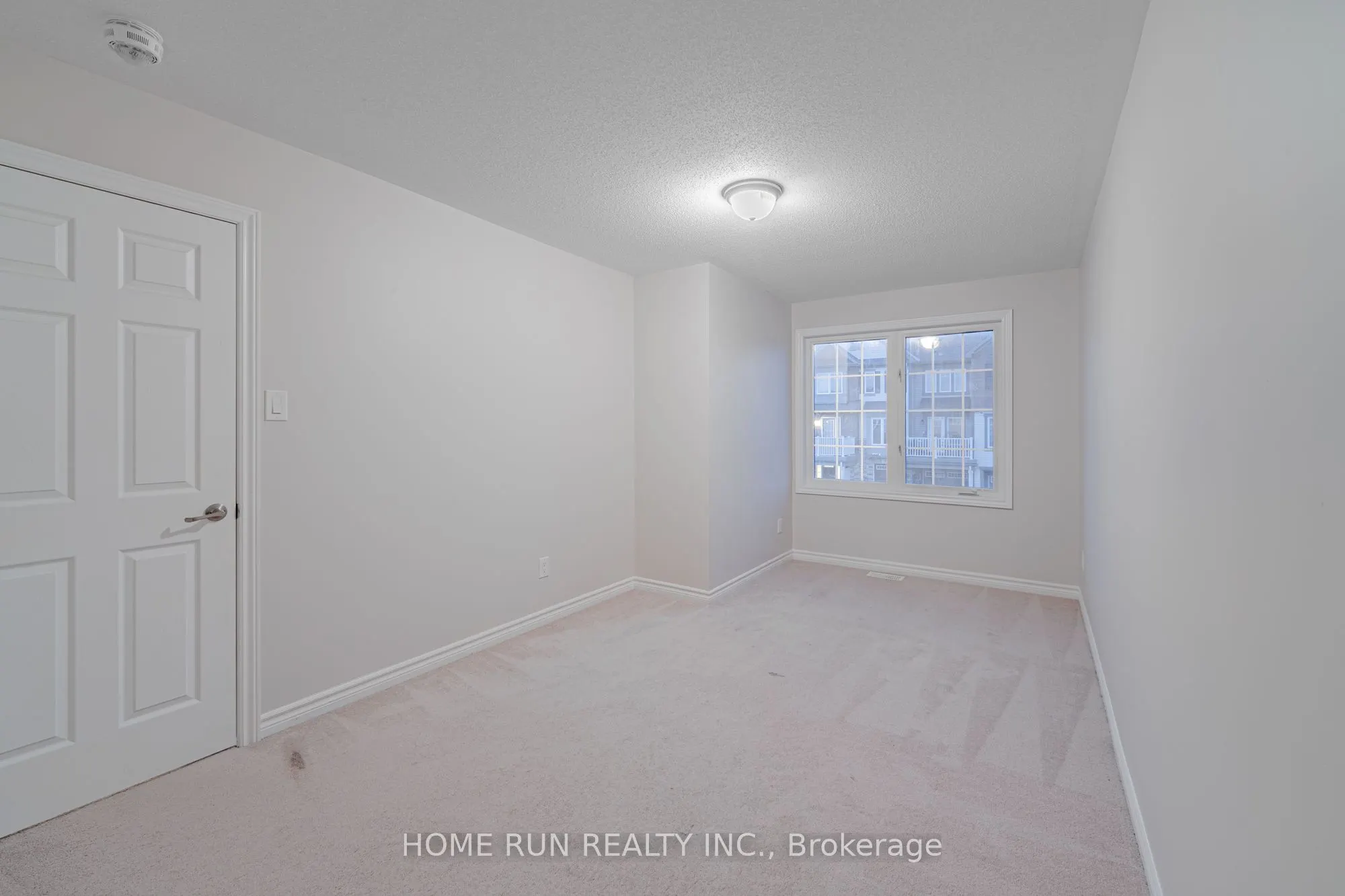 88 Buffalograss Crescent