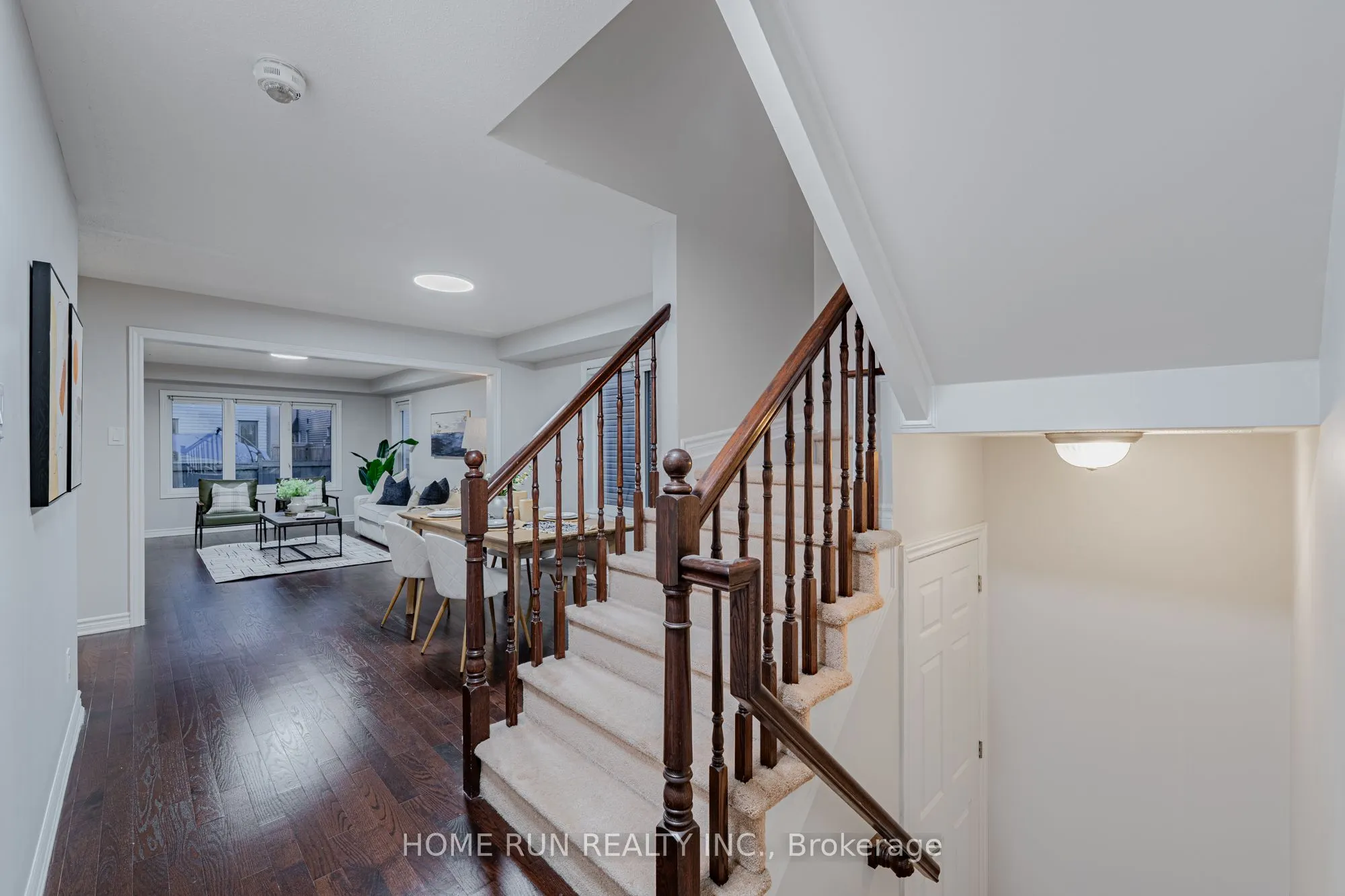 88 Buffalograss Crescent