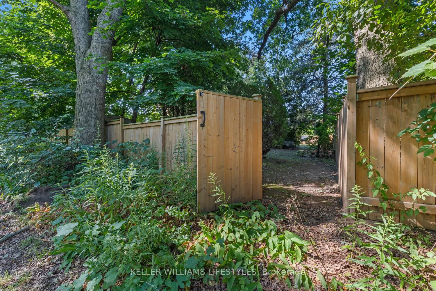 1528 Mclarenwood Terrace