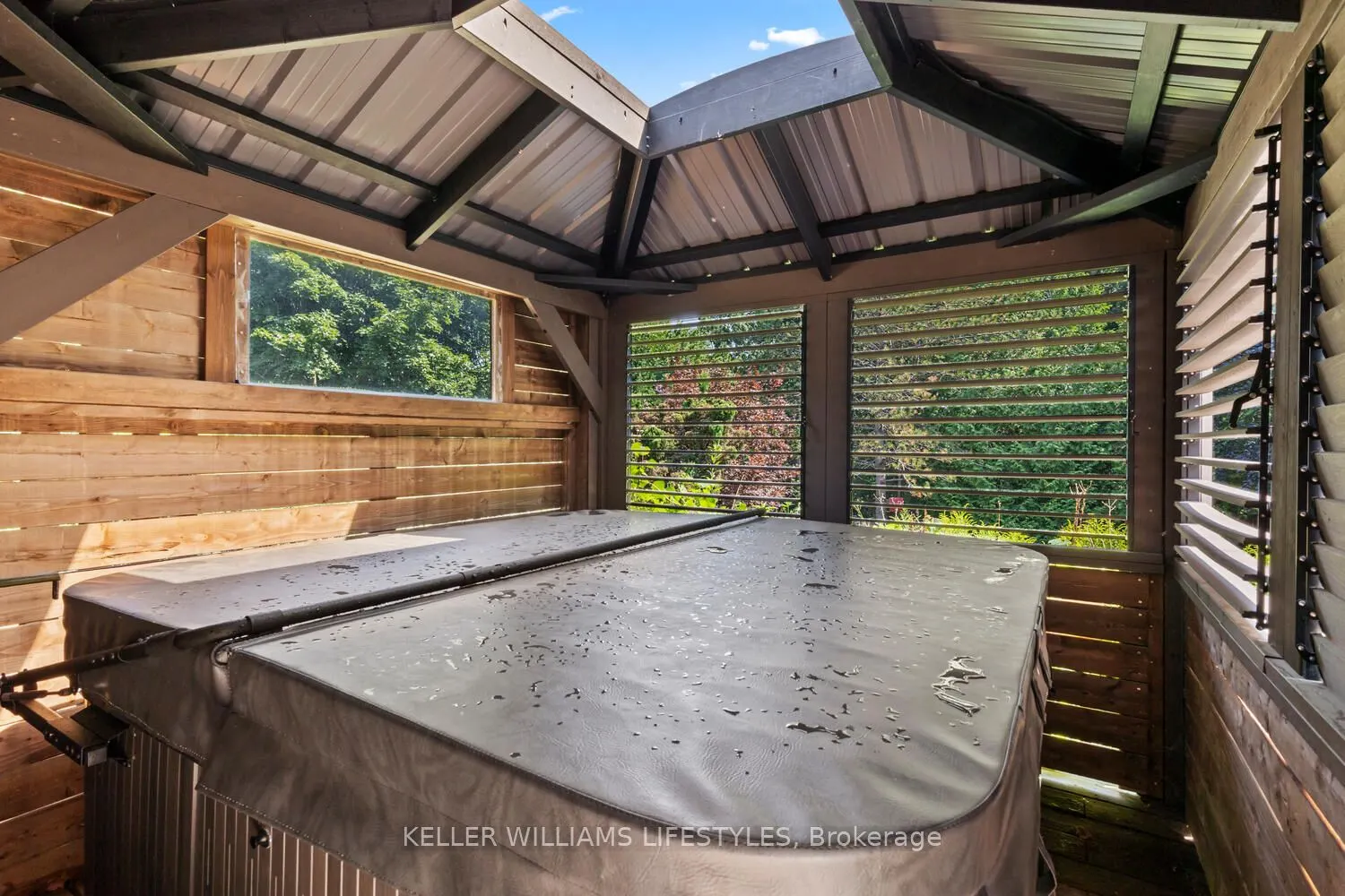1528 Mclarenwood Terrace