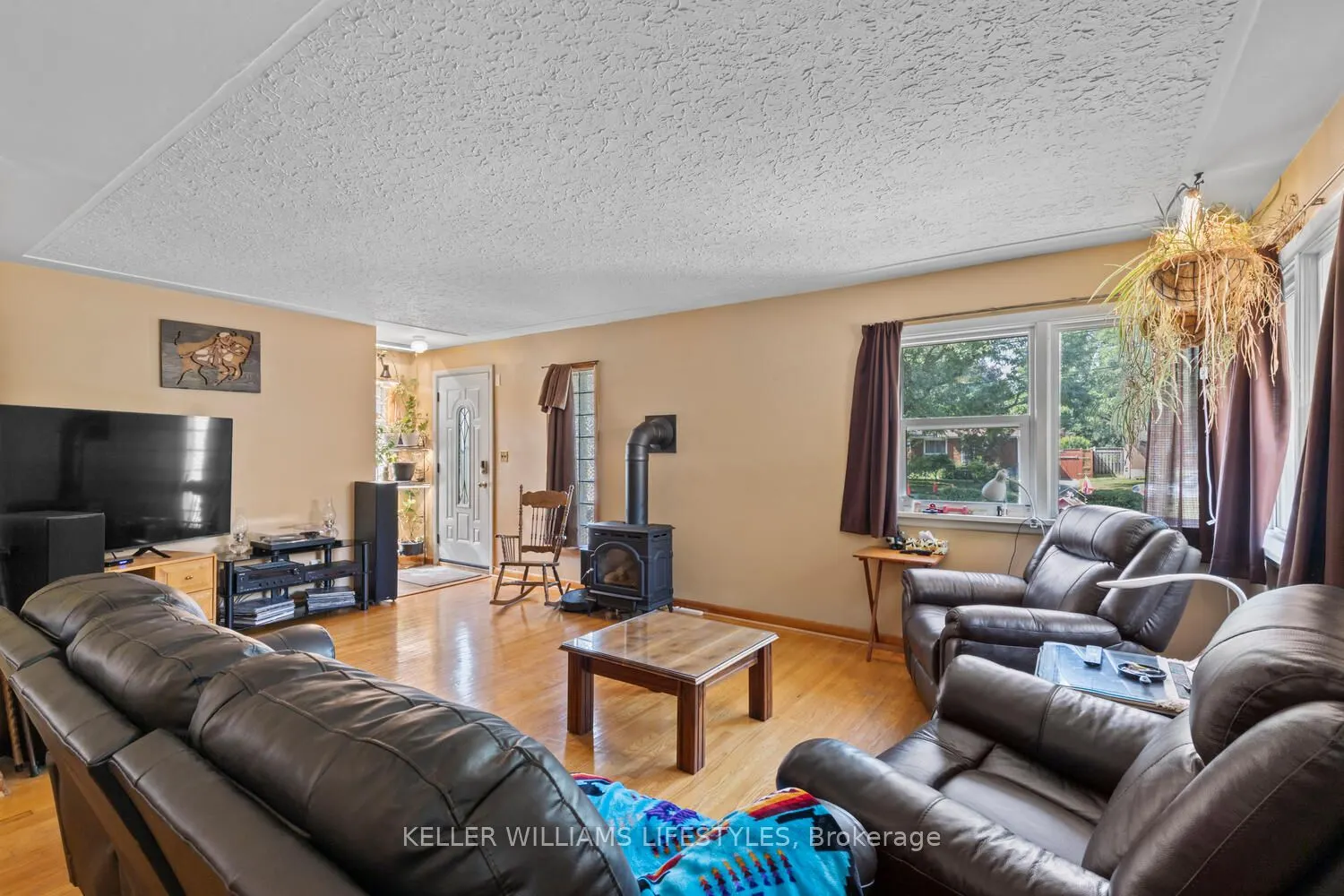 1528 Mclarenwood Terrace
