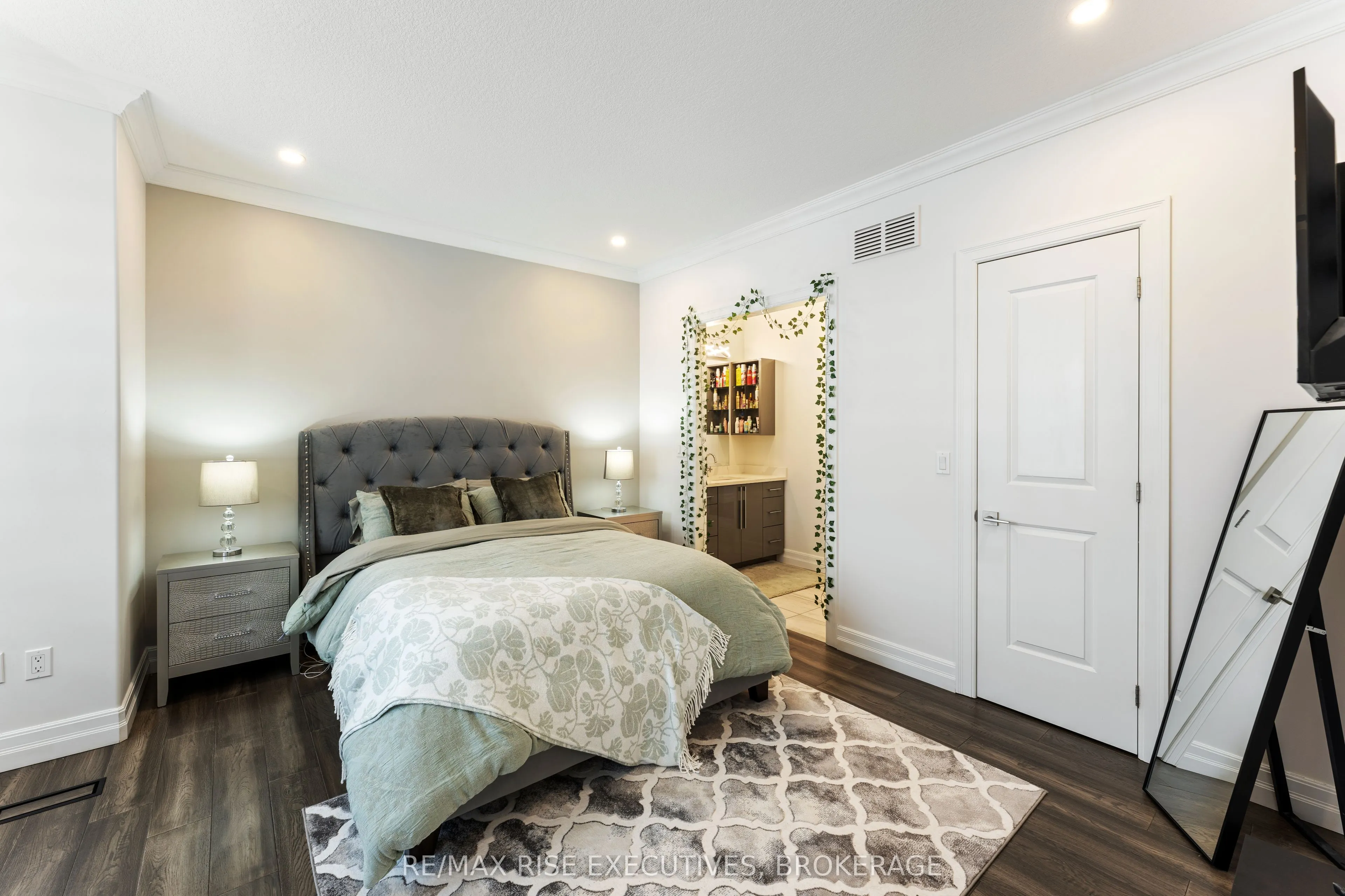 78 Aragon Road