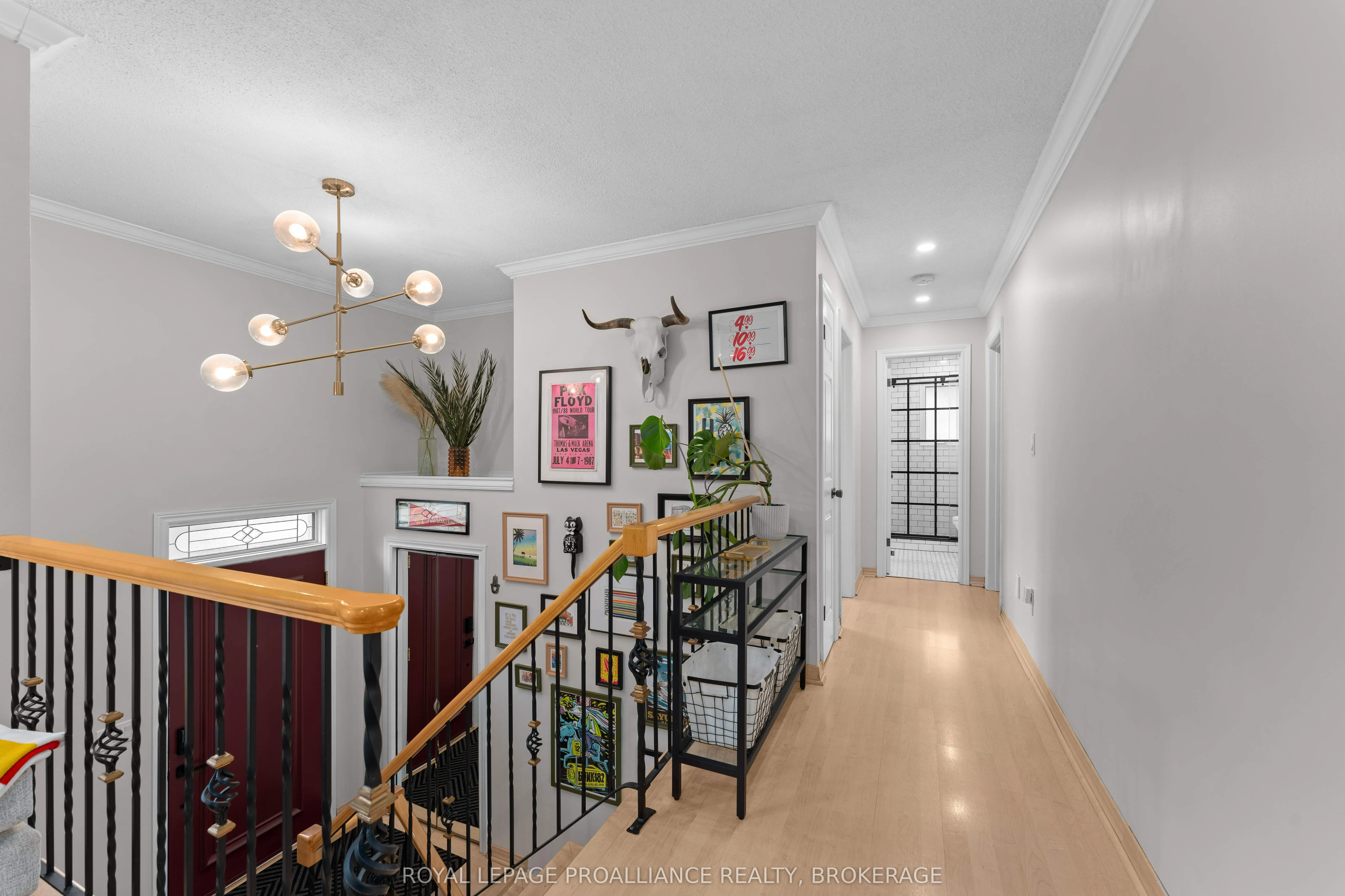 6 Faircrest Boulevard