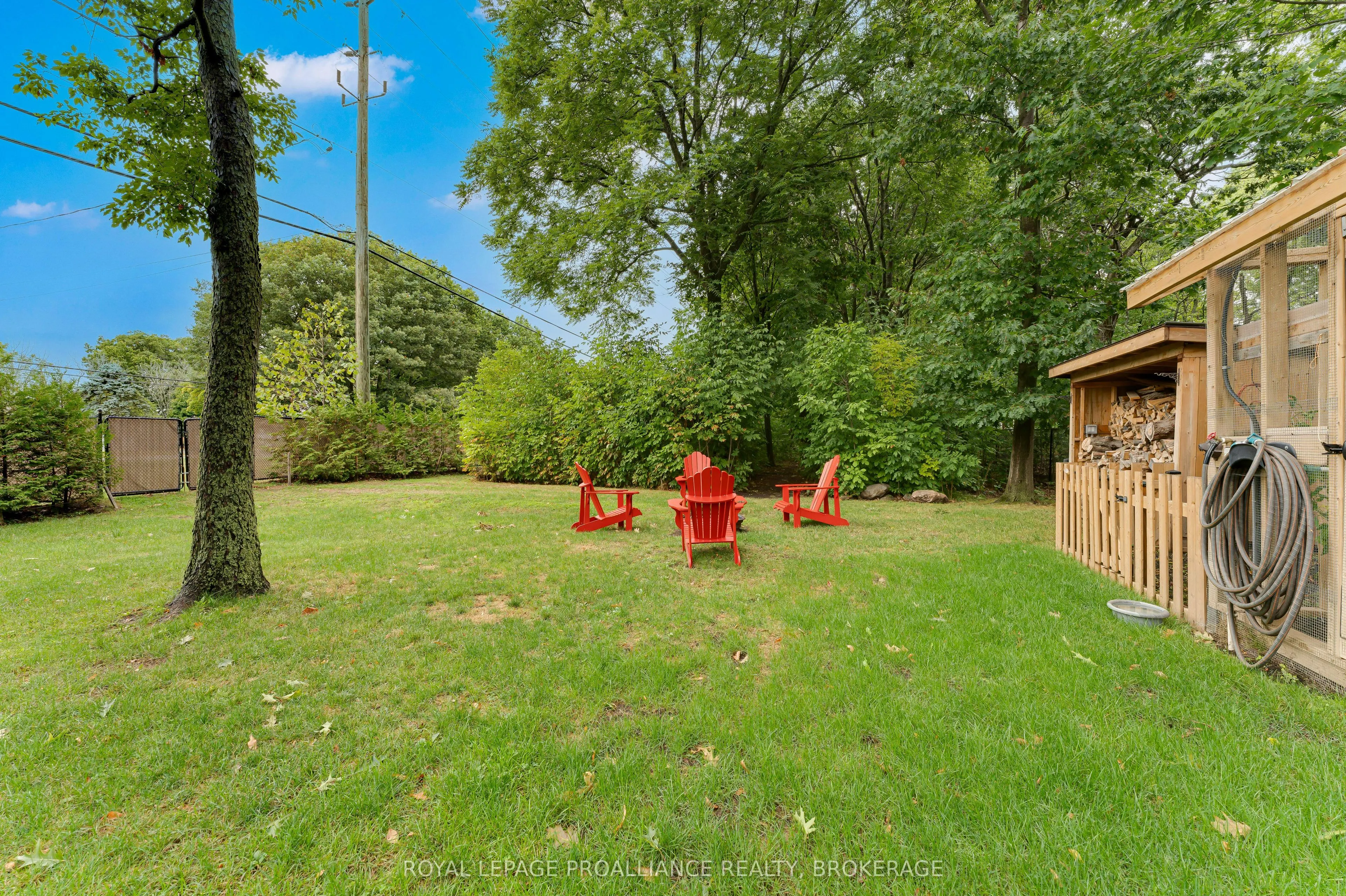 6 Faircrest Boulevard