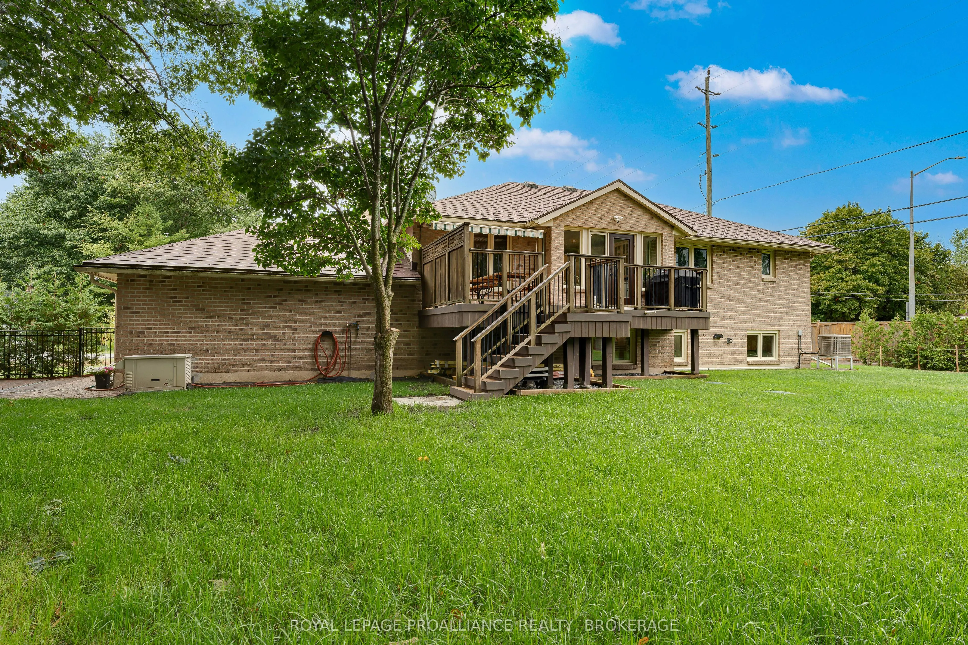 6 Faircrest Boulevard