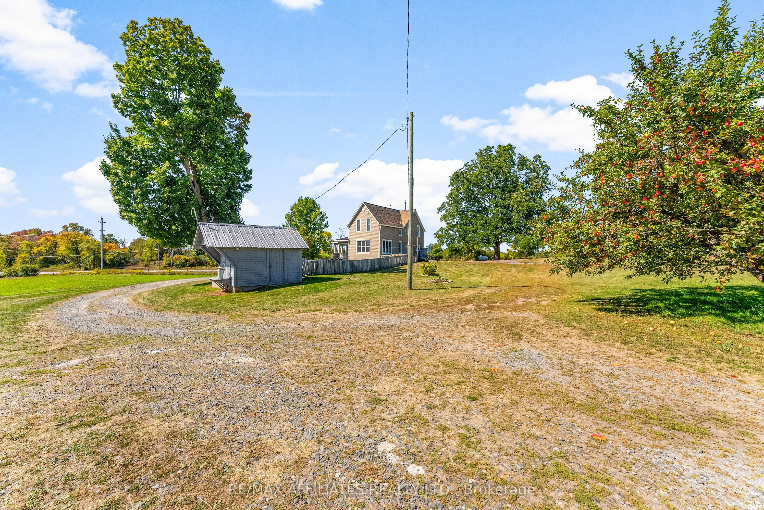 2442 Hwy 511 Highway