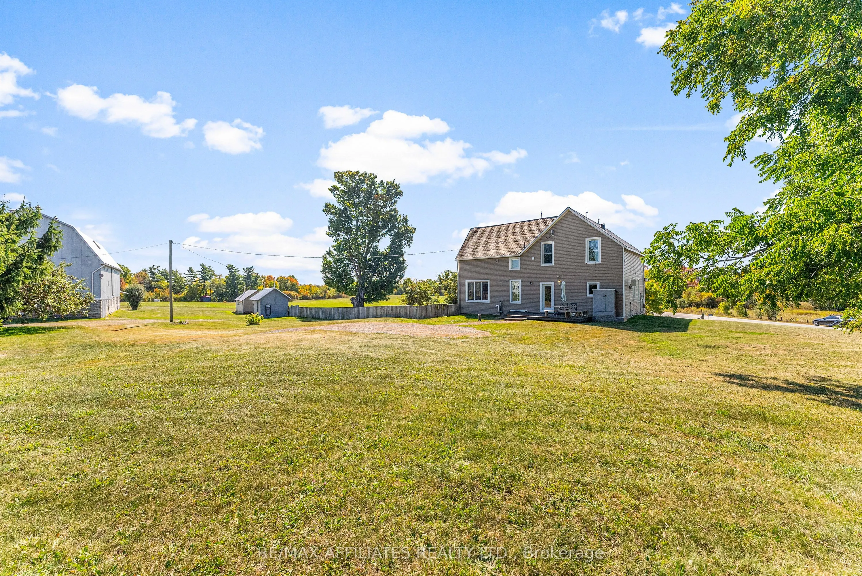 2442 Hwy 511 Highway