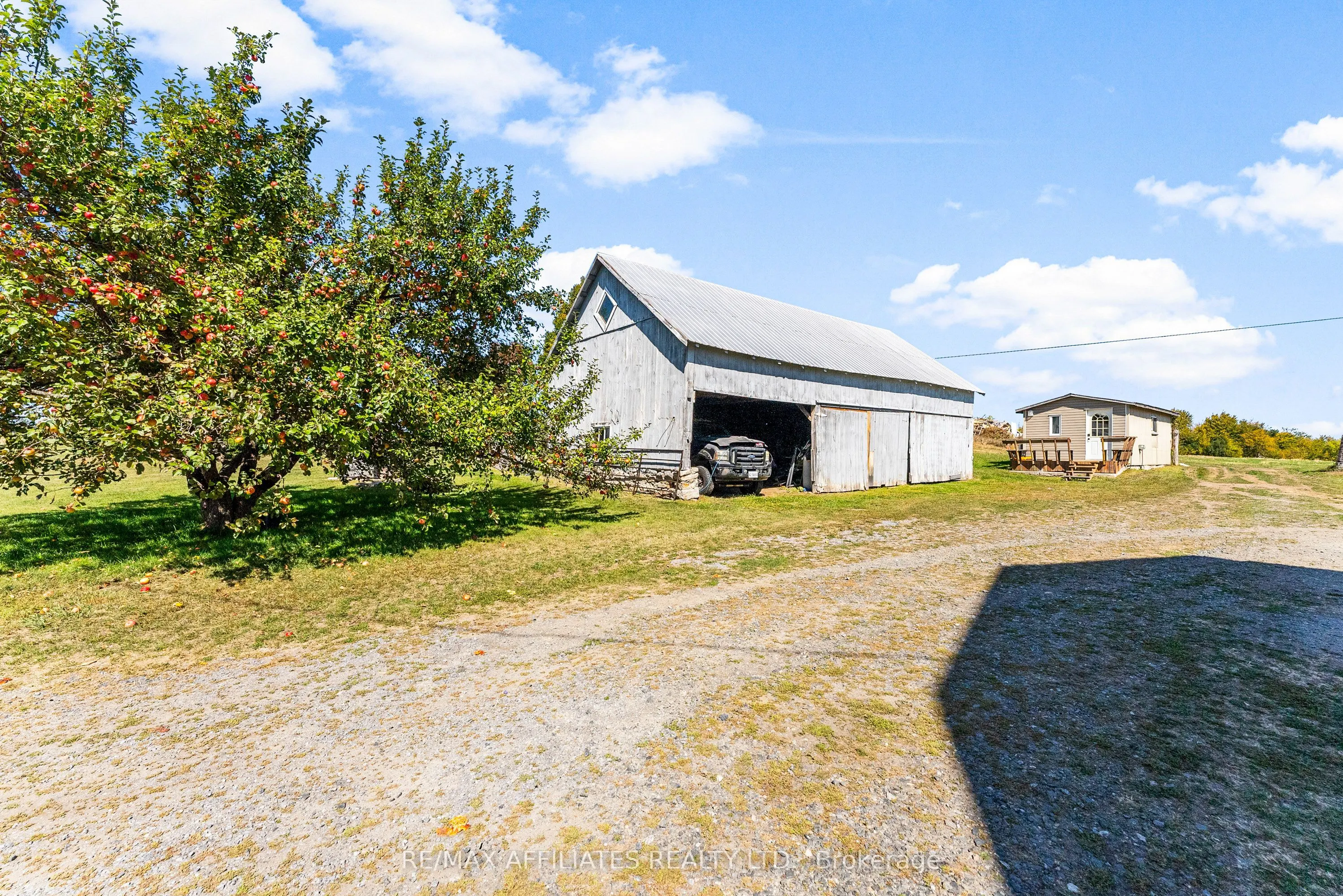 2442 Hwy 511 Highway