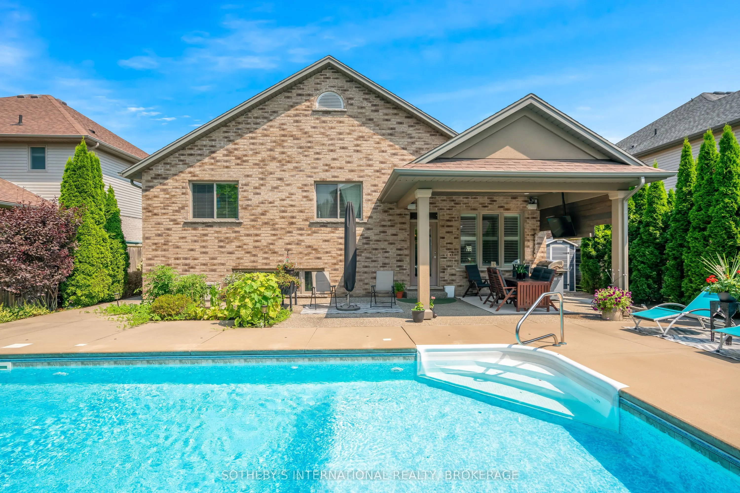 8548 Forestview Boulevard