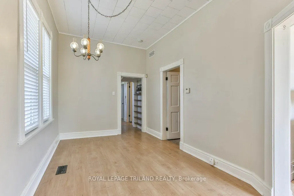 366 SALISBURY Street