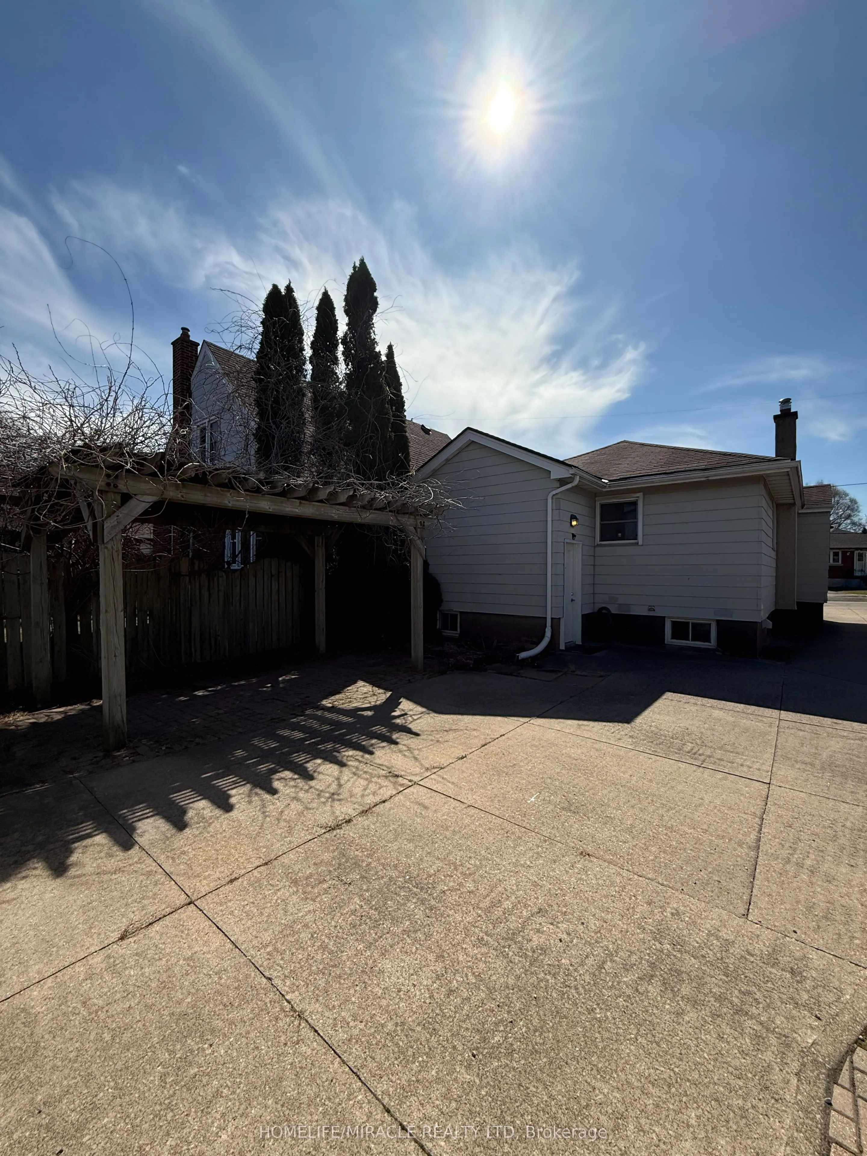 11 Garnet Street