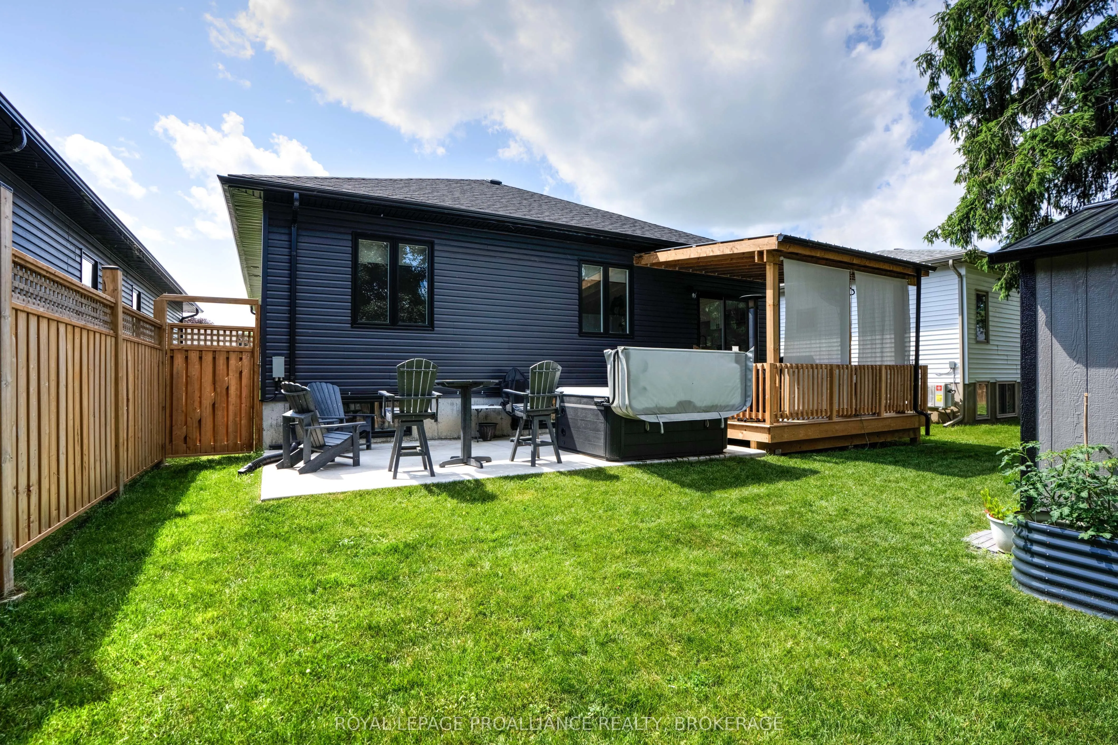 125 Maplecroft Court