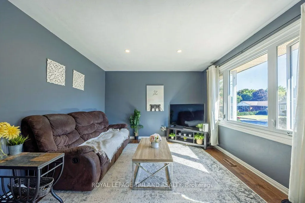 17 Vanbuskirk Drive