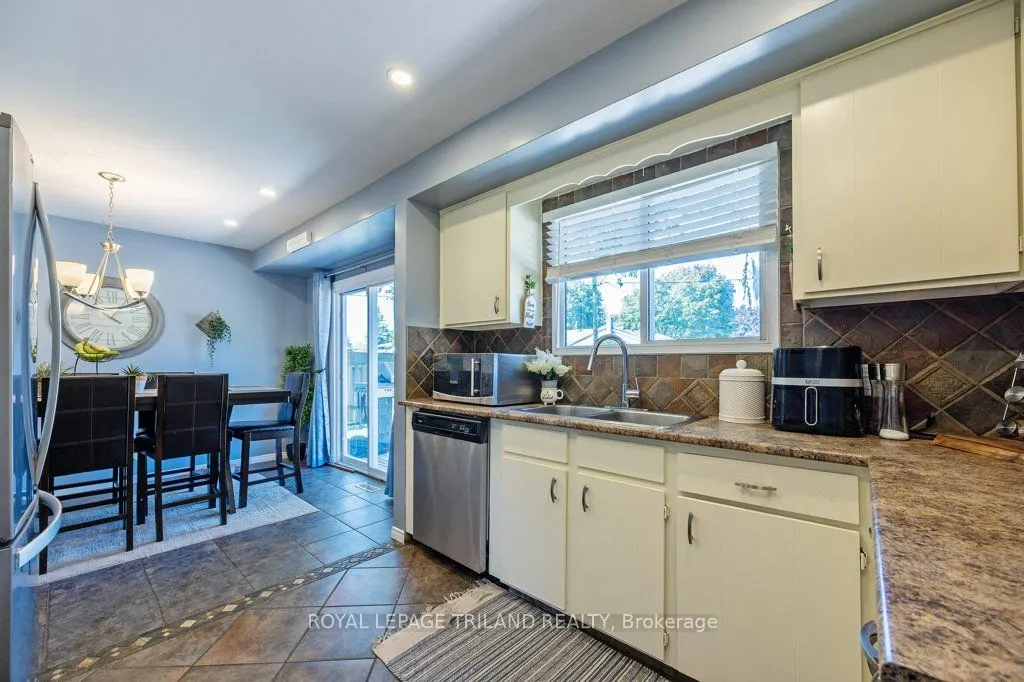17 Vanbuskirk Drive