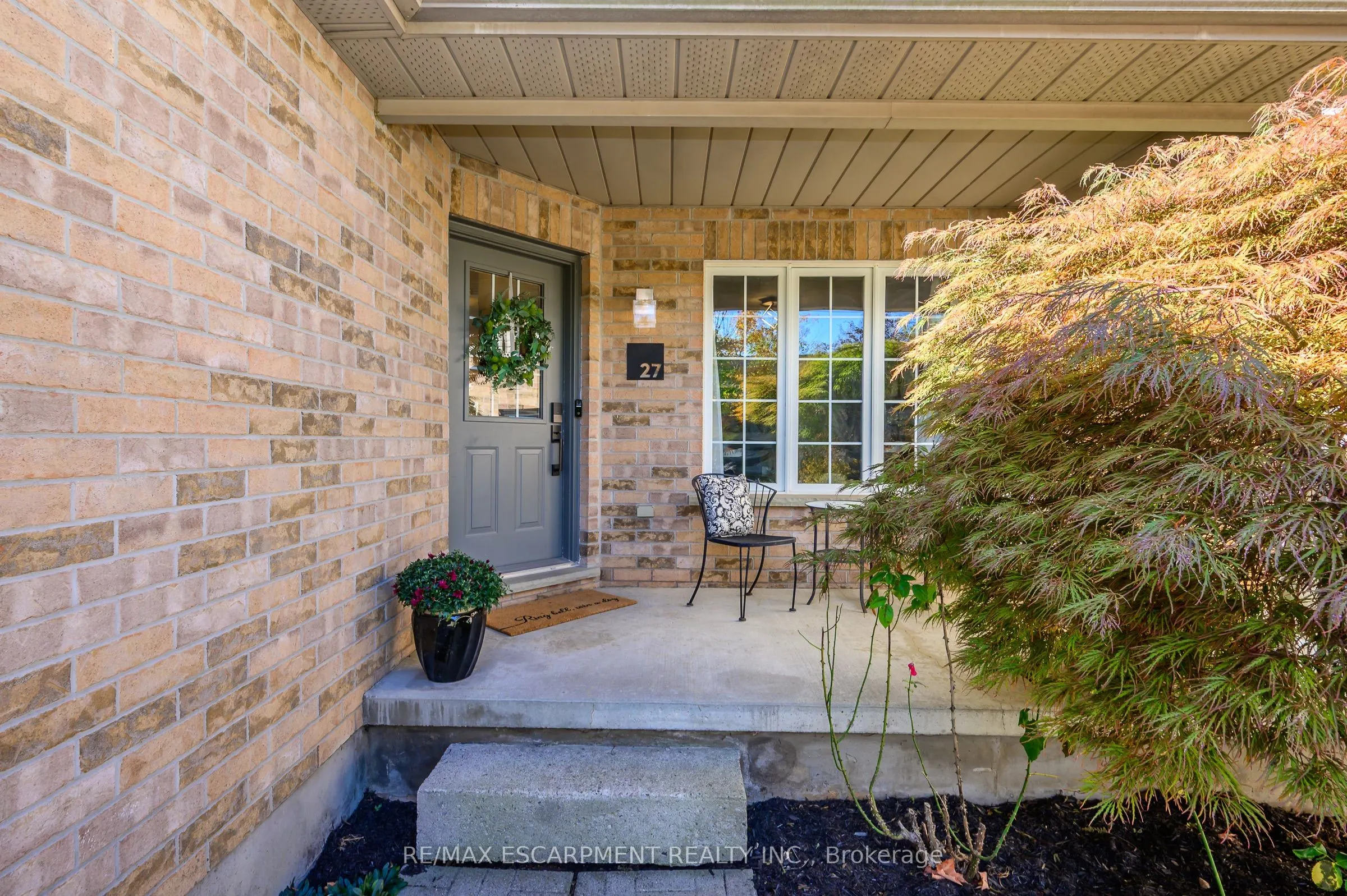 27 Richmeadow Crescent