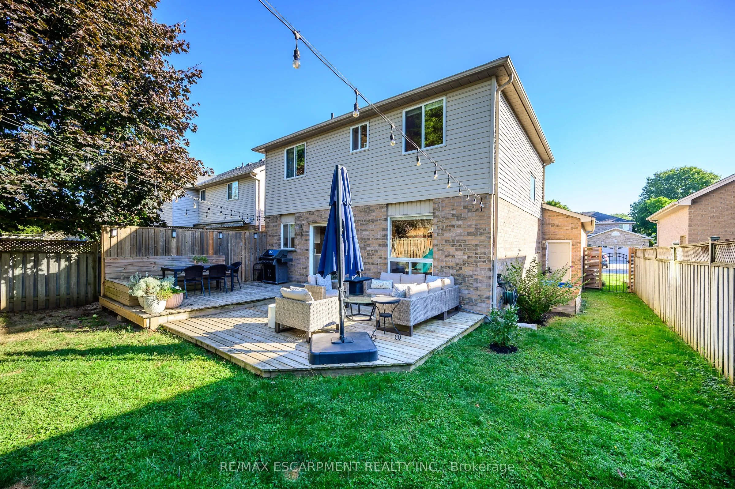 27 Richmeadow Crescent