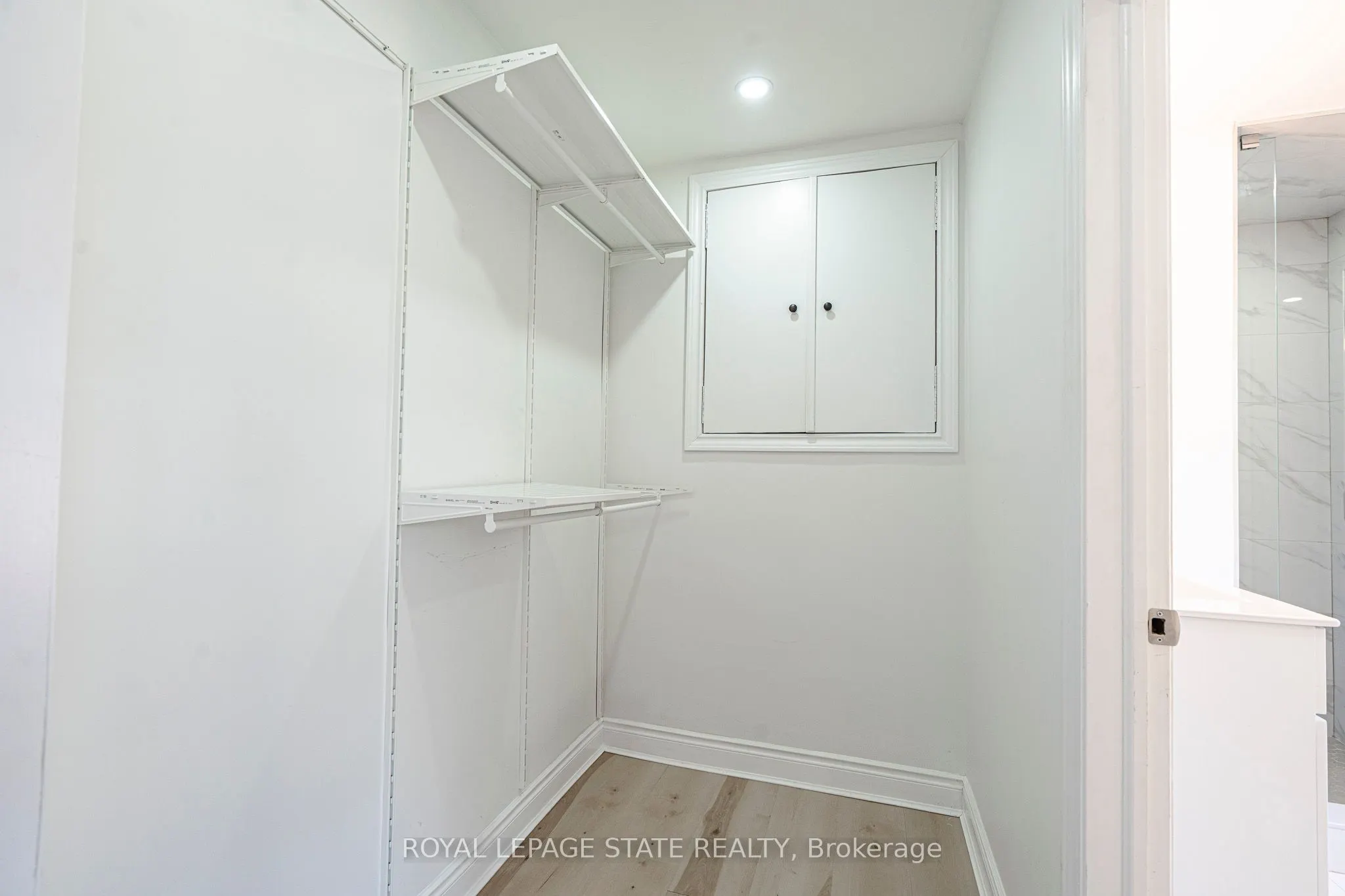 36 Spadina Avenue