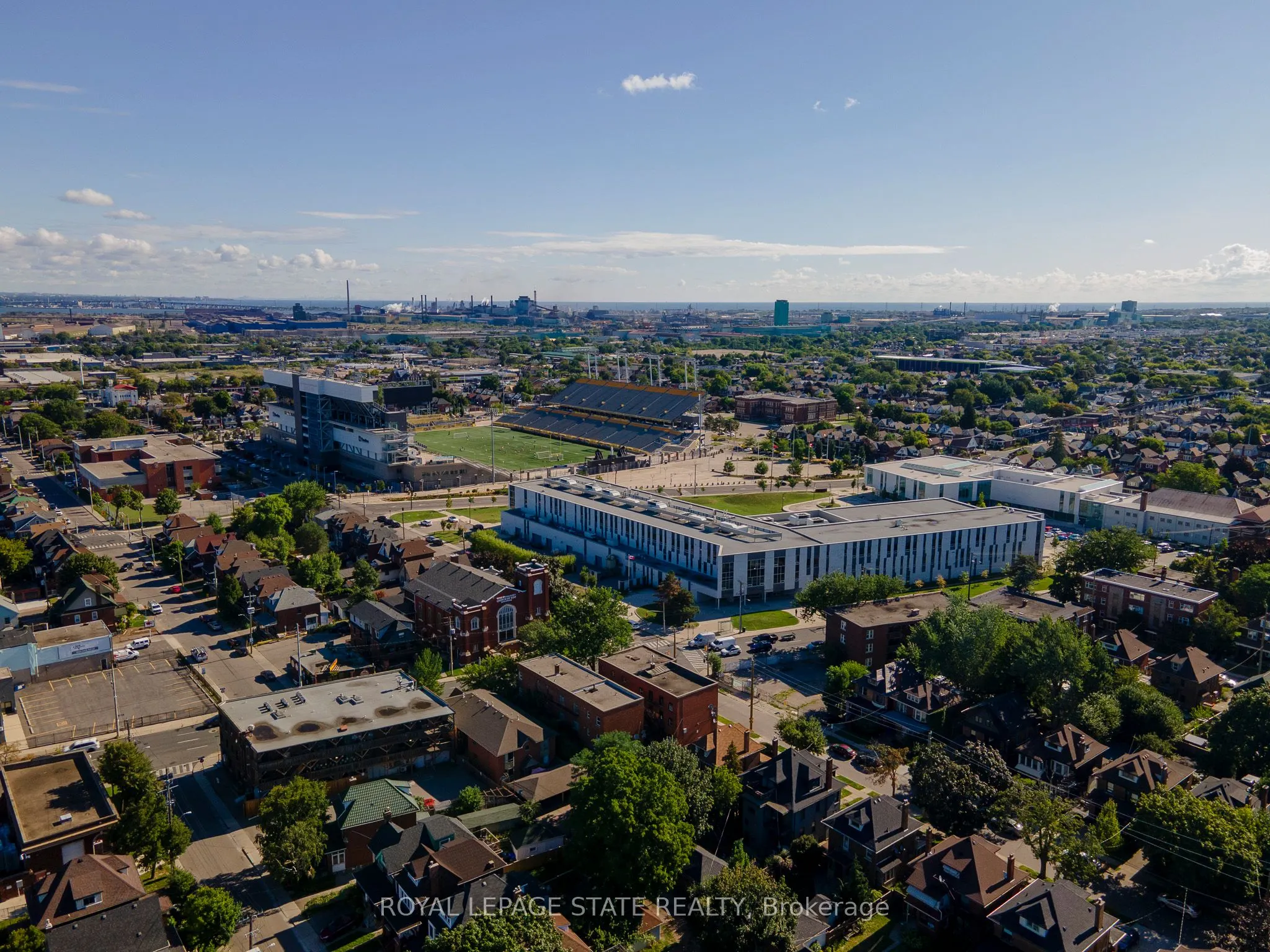 36 Spadina Avenue