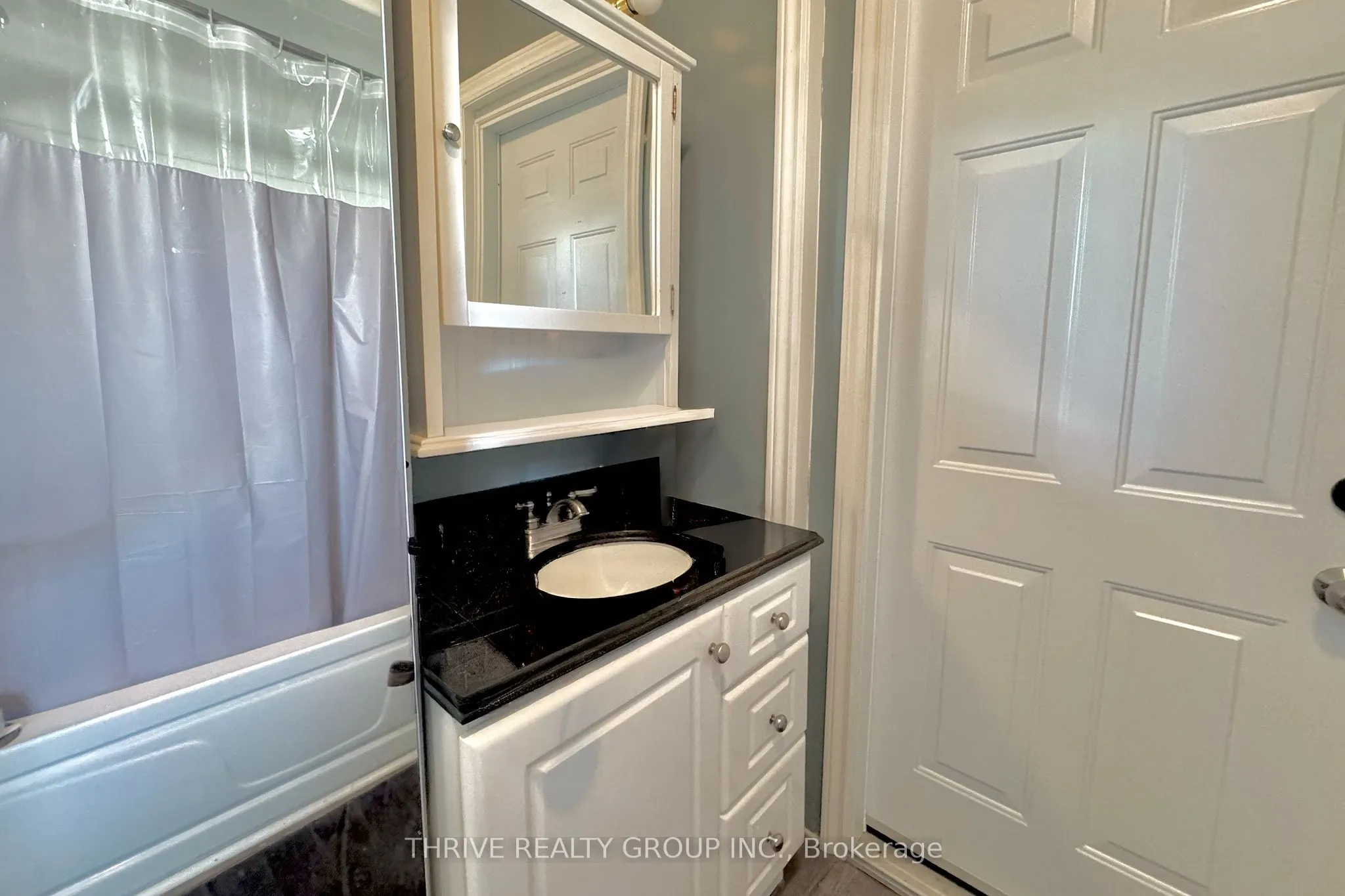 26 Victor Street, #Upper