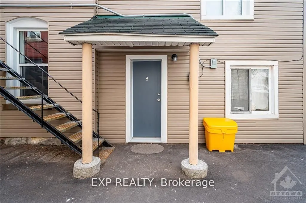 358 Booth Street, #3
