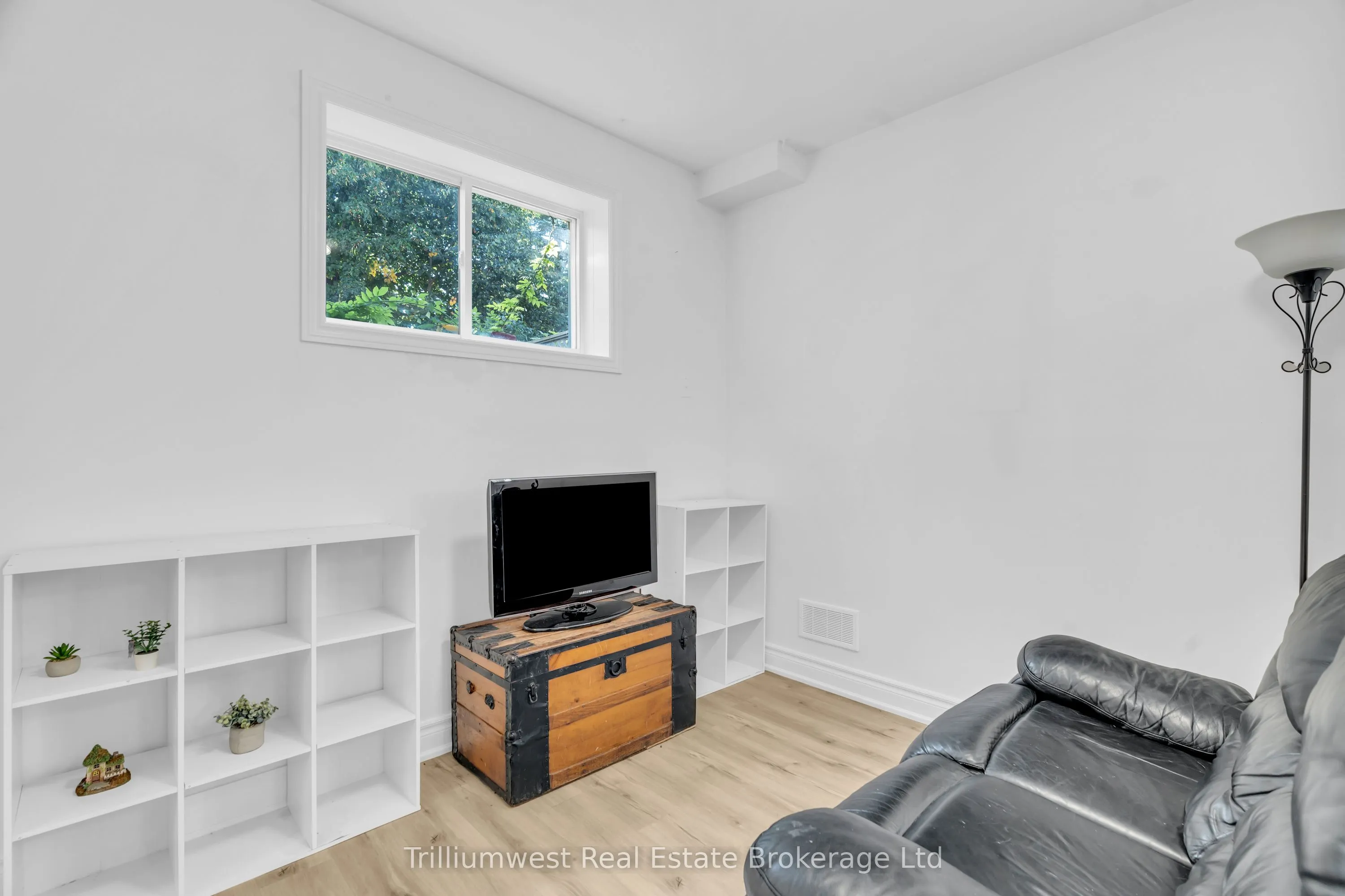 12 McCurdy Road