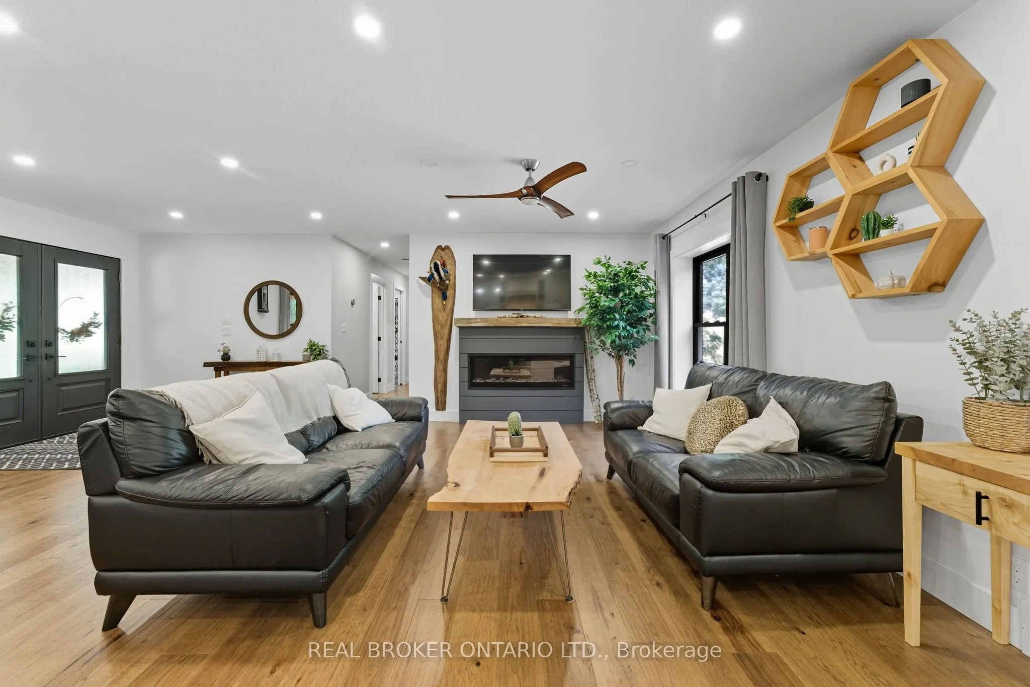 115 Lakeshore Road Rr 2 Road