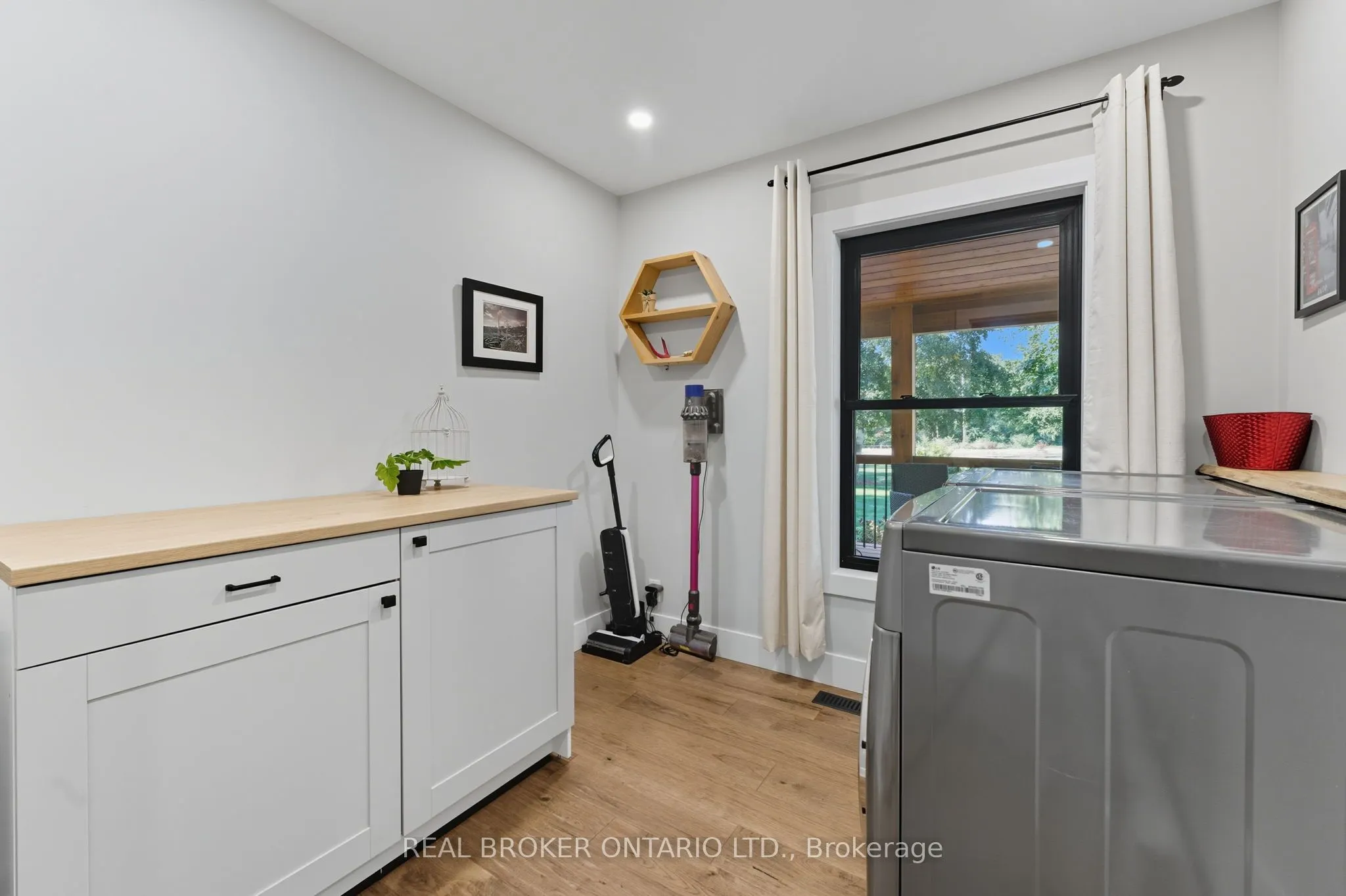 115 Lakeshore Road Rr 2 Road