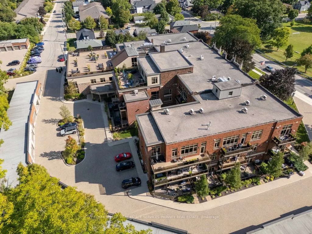 397 King Street W, #204
