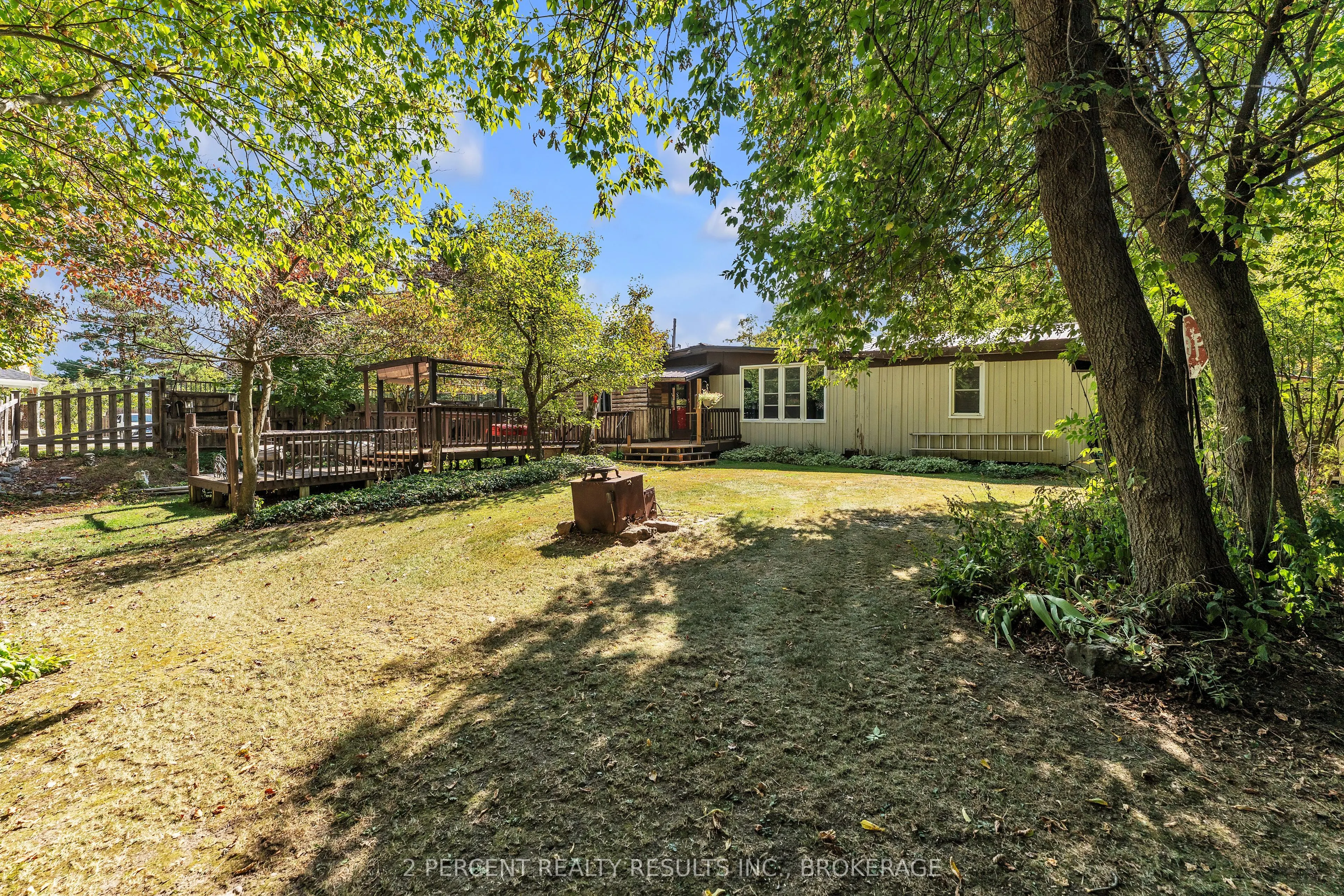 12 Luffman Road