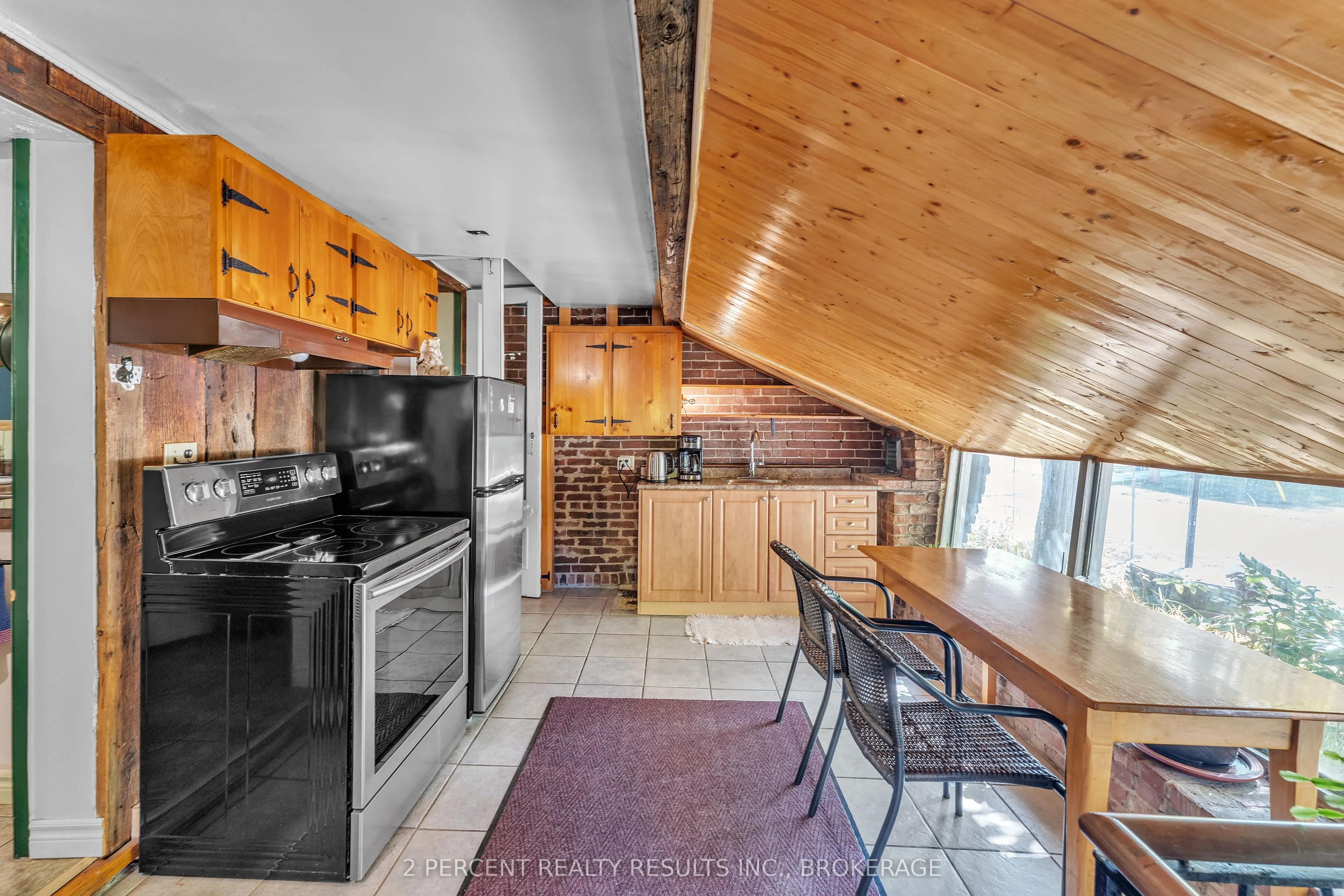 12 Luffman Road