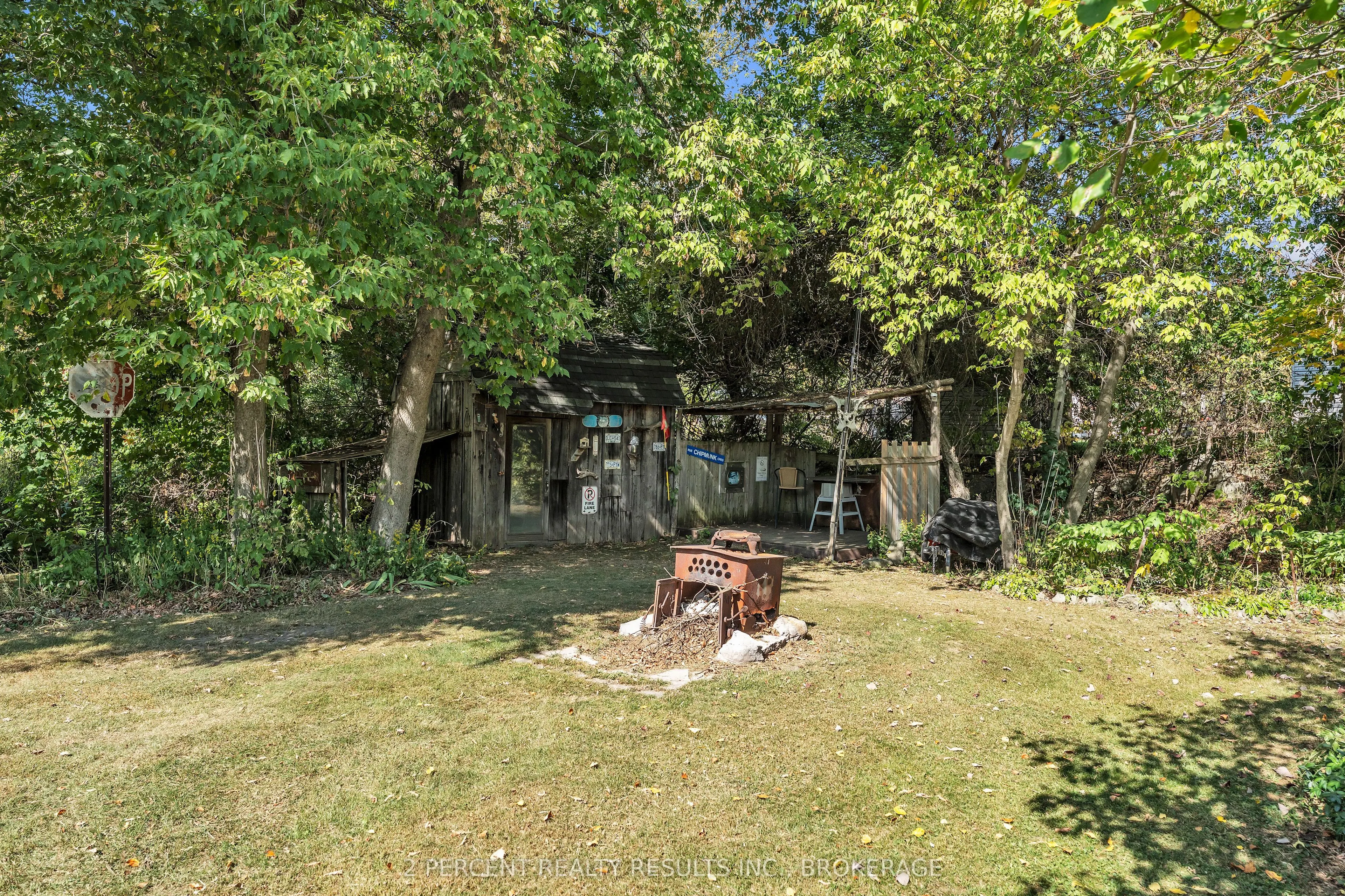 12 Luffman Road