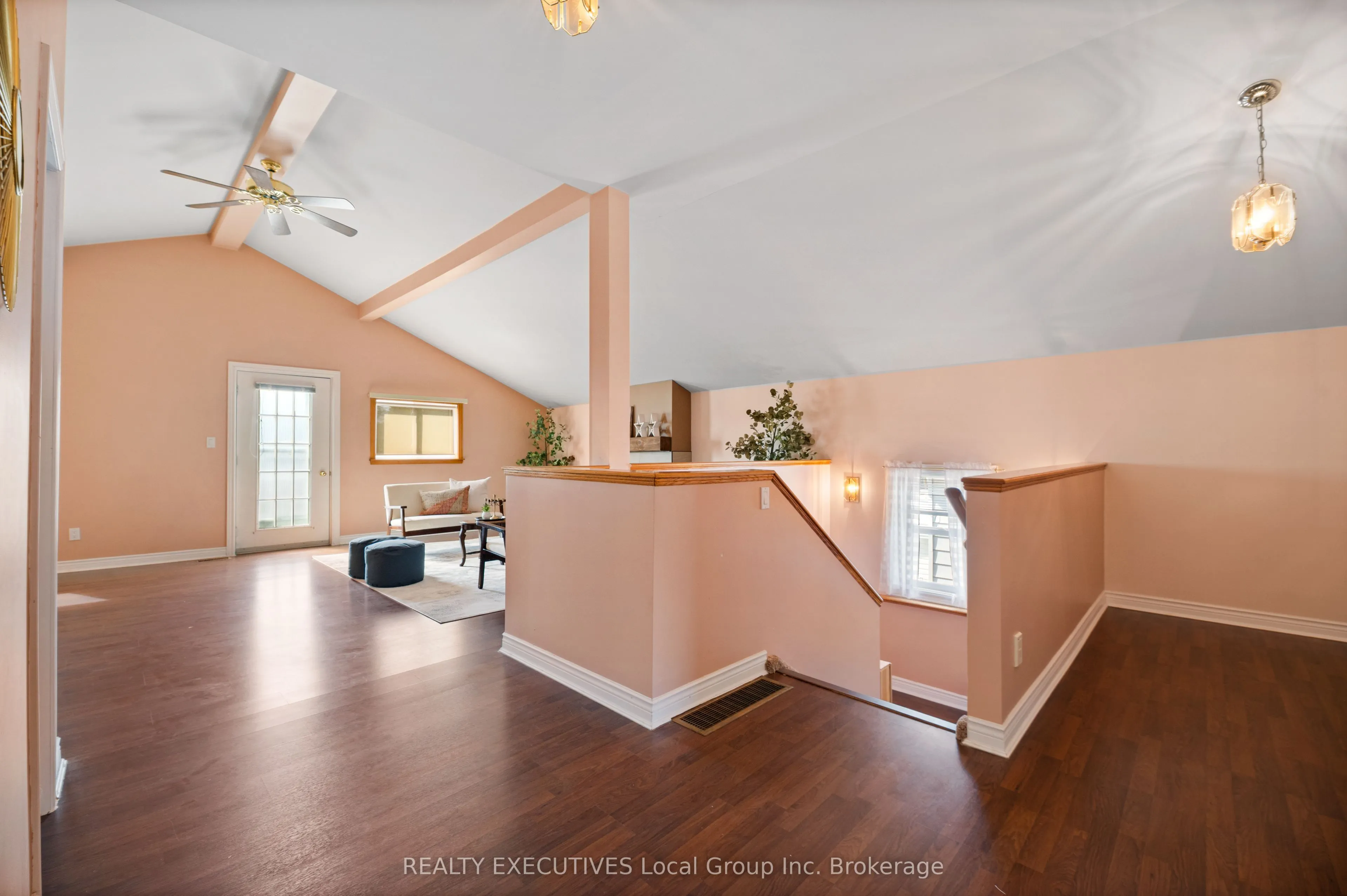 133 FIFTH Avenue E