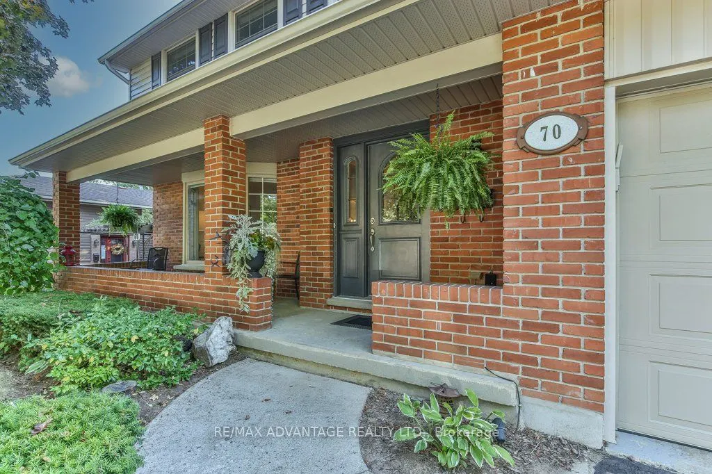 70 Fairlane Road