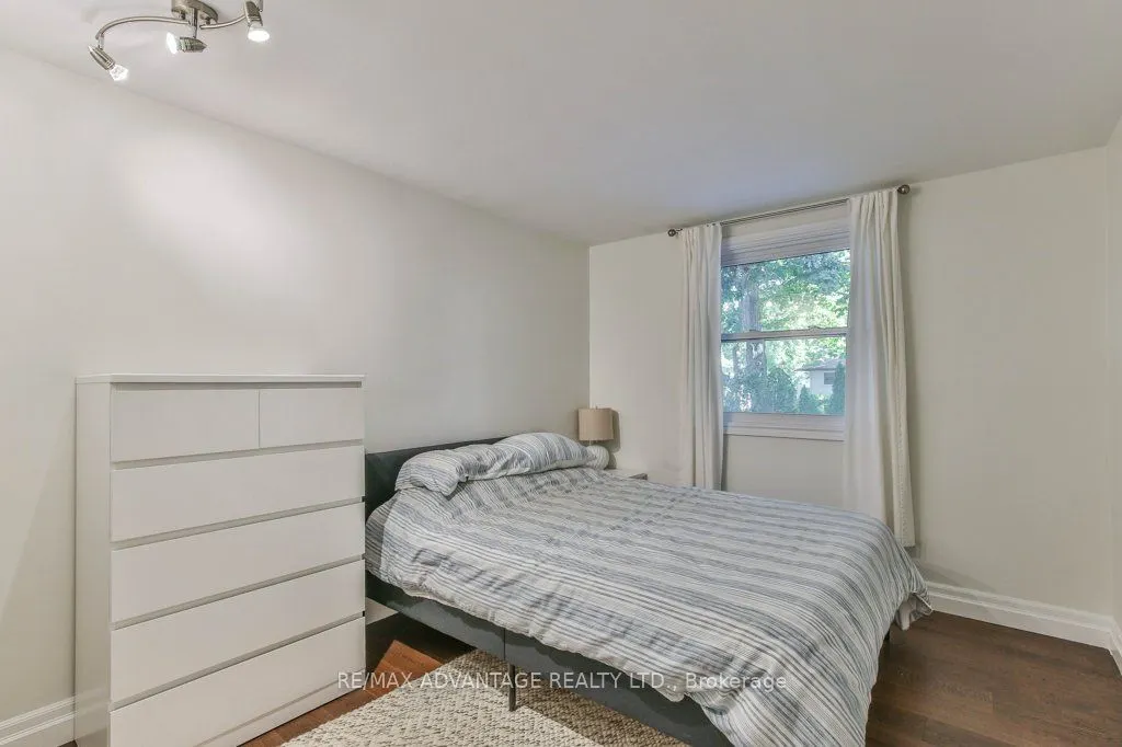 70 Fairlane Road