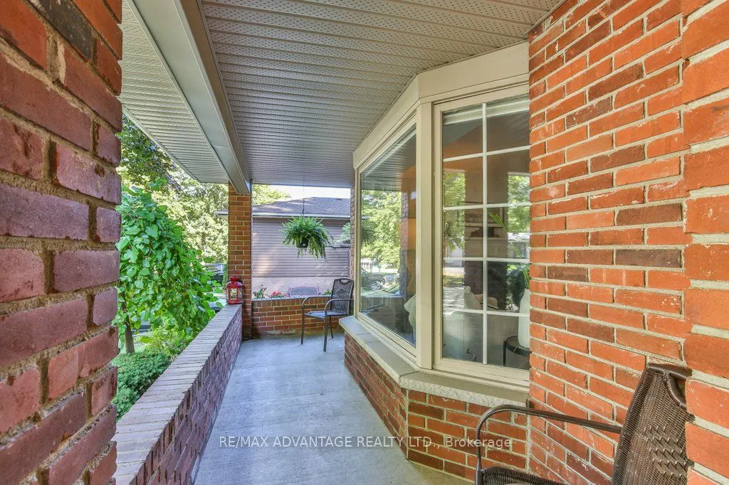 70 Fairlane Road