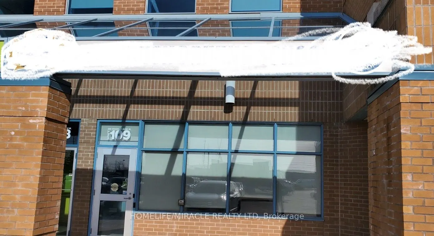 255 Woodlawn Road W, #109