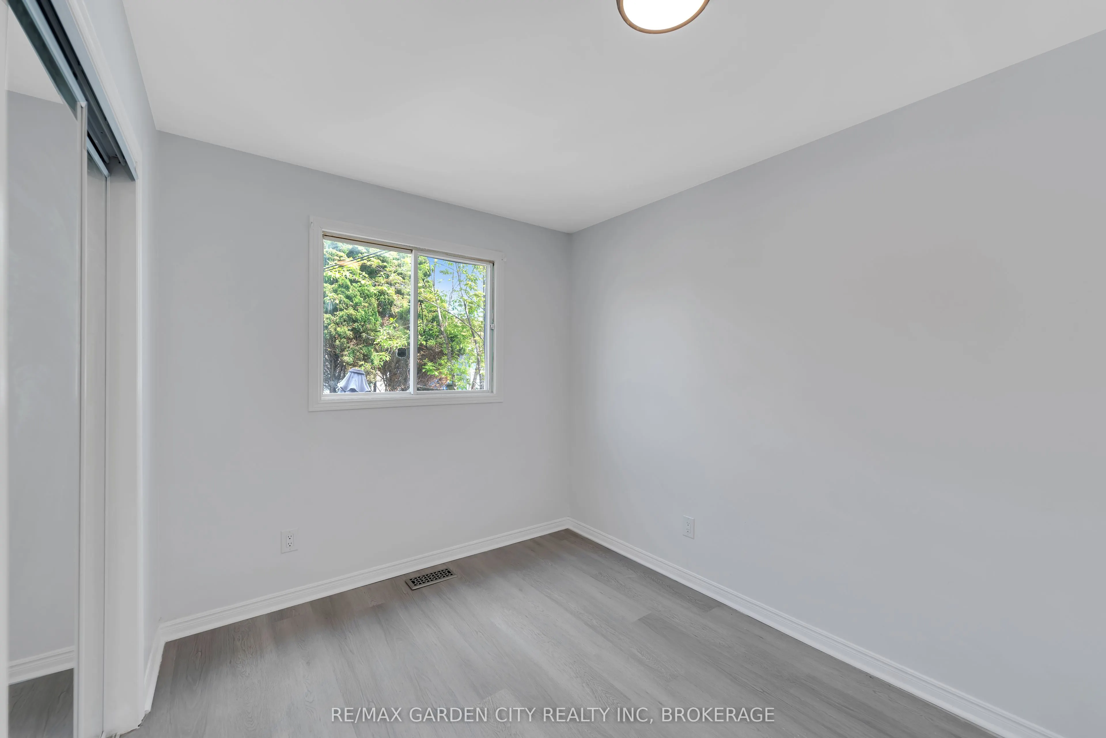 54 Bogart Street